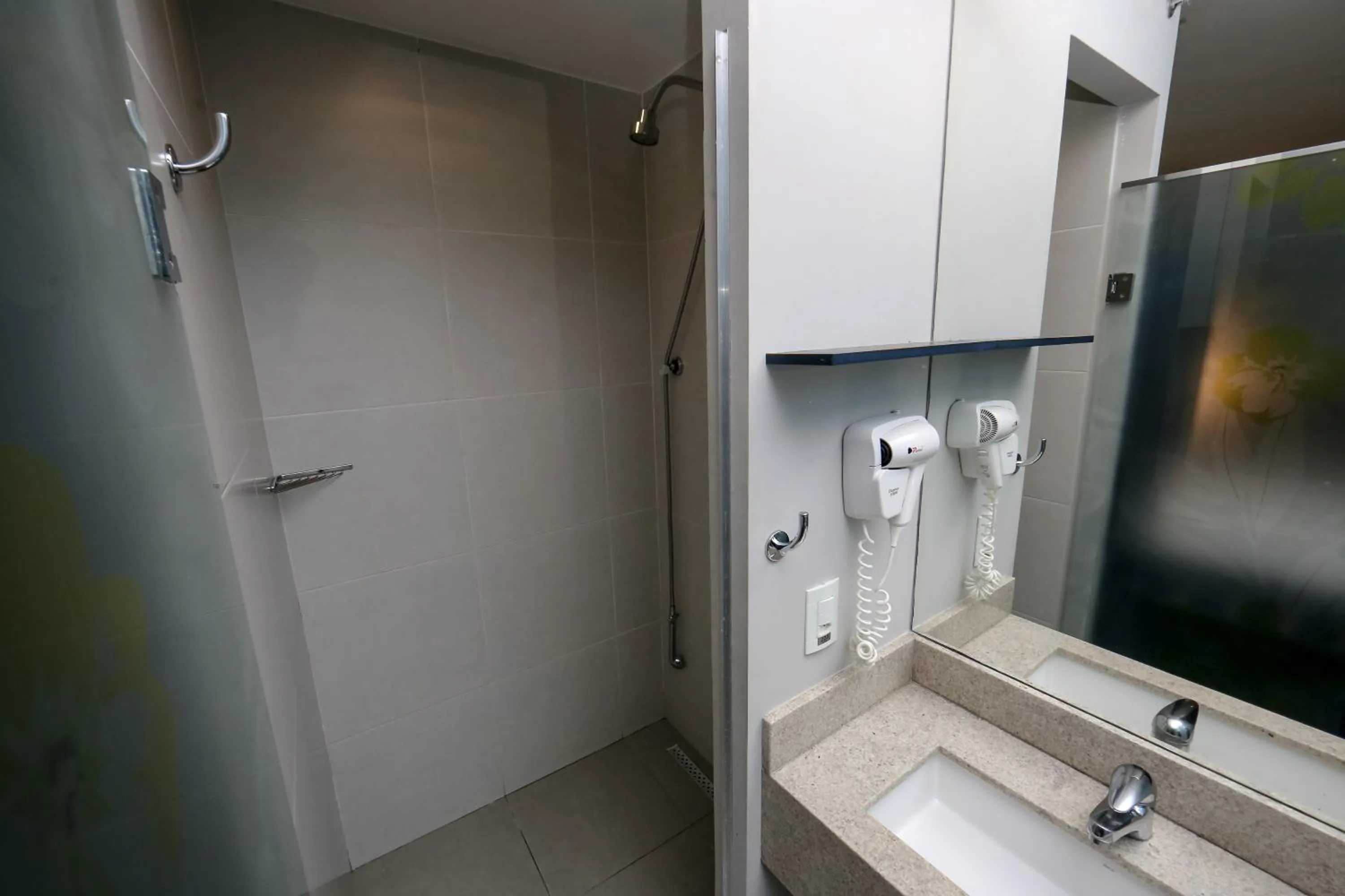 Shower in Delphin Surf Hotel