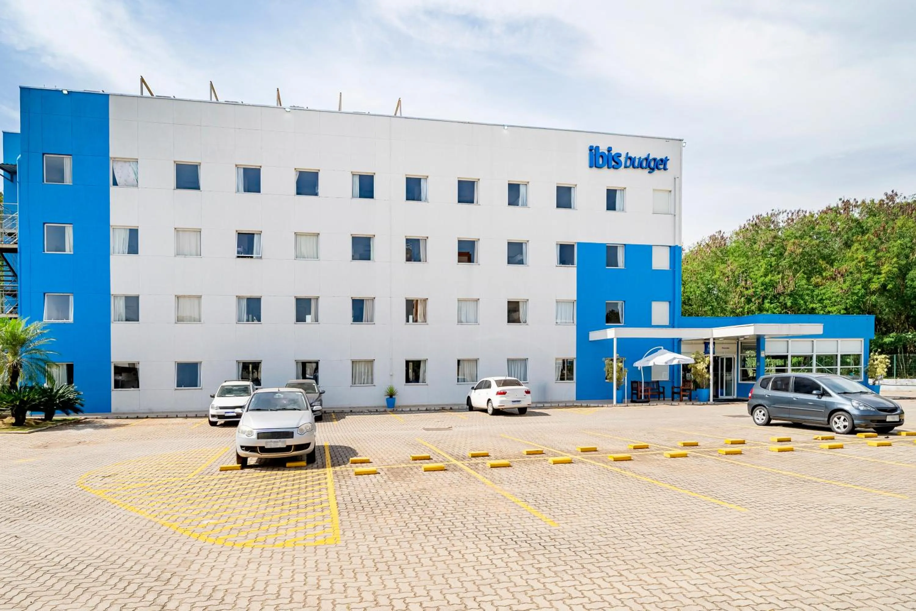 Facade/entrance in ibis budget Piracicaba