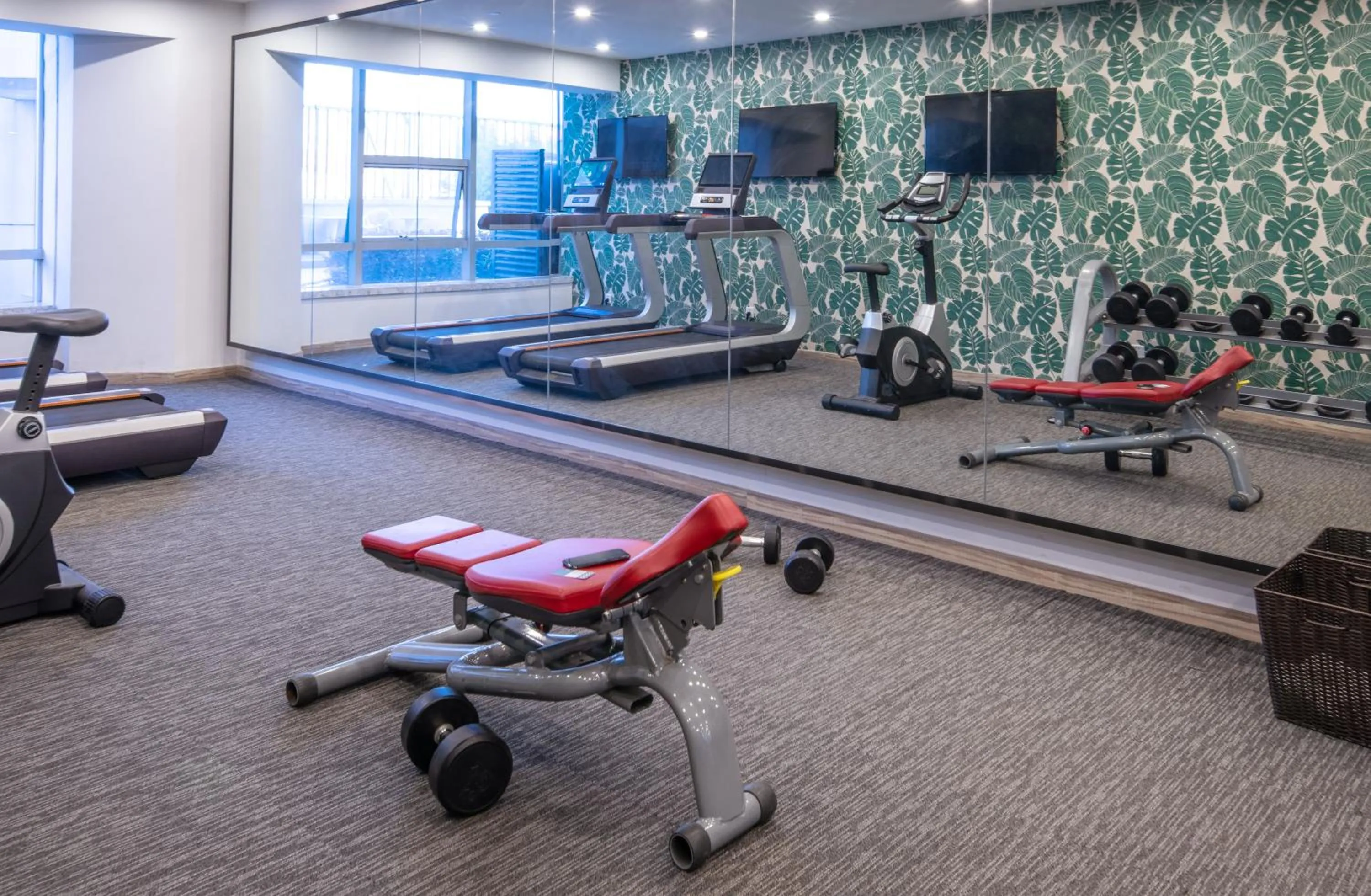 Fitness centre/facilities in Mercure Shanghai Hongqiao South