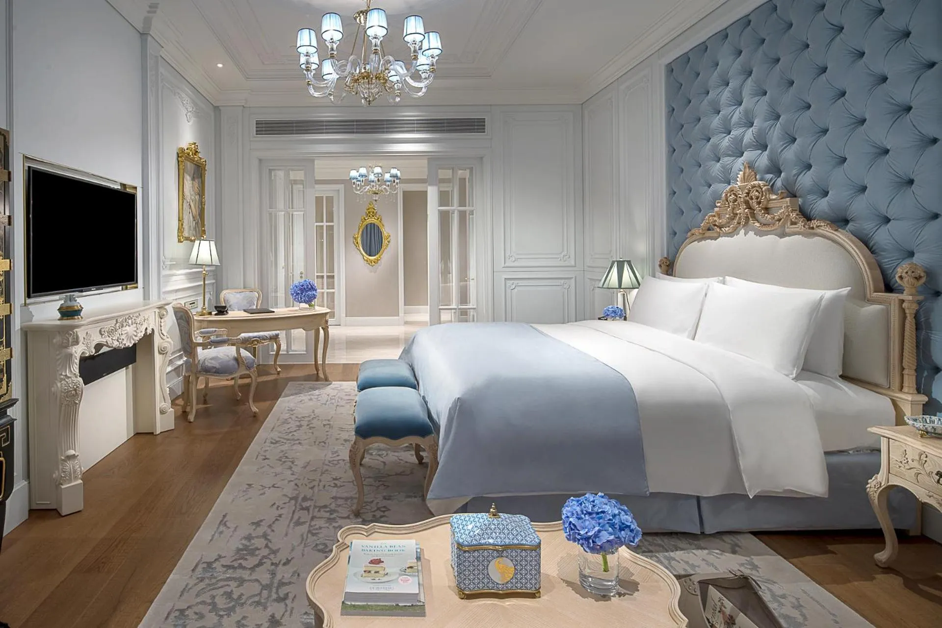 Bedroom, Bed in Sofitel Foshan Shunde