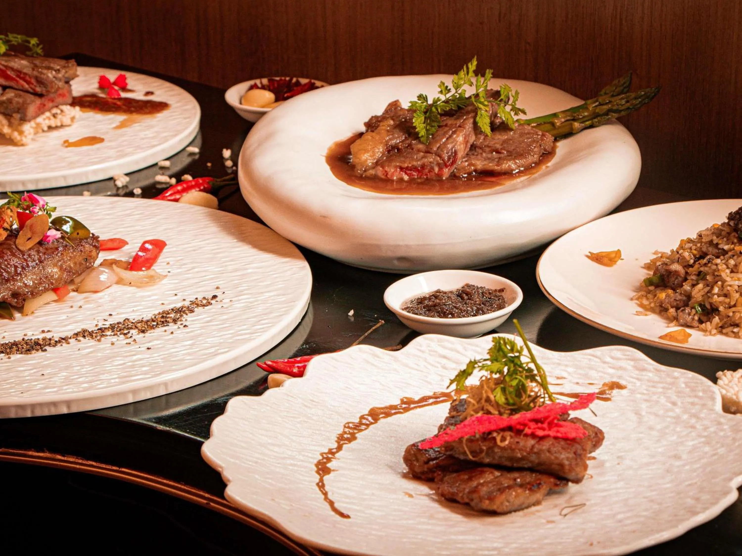 Restaurant/places to eat in Sofitel Kuala Lumpur Damansara