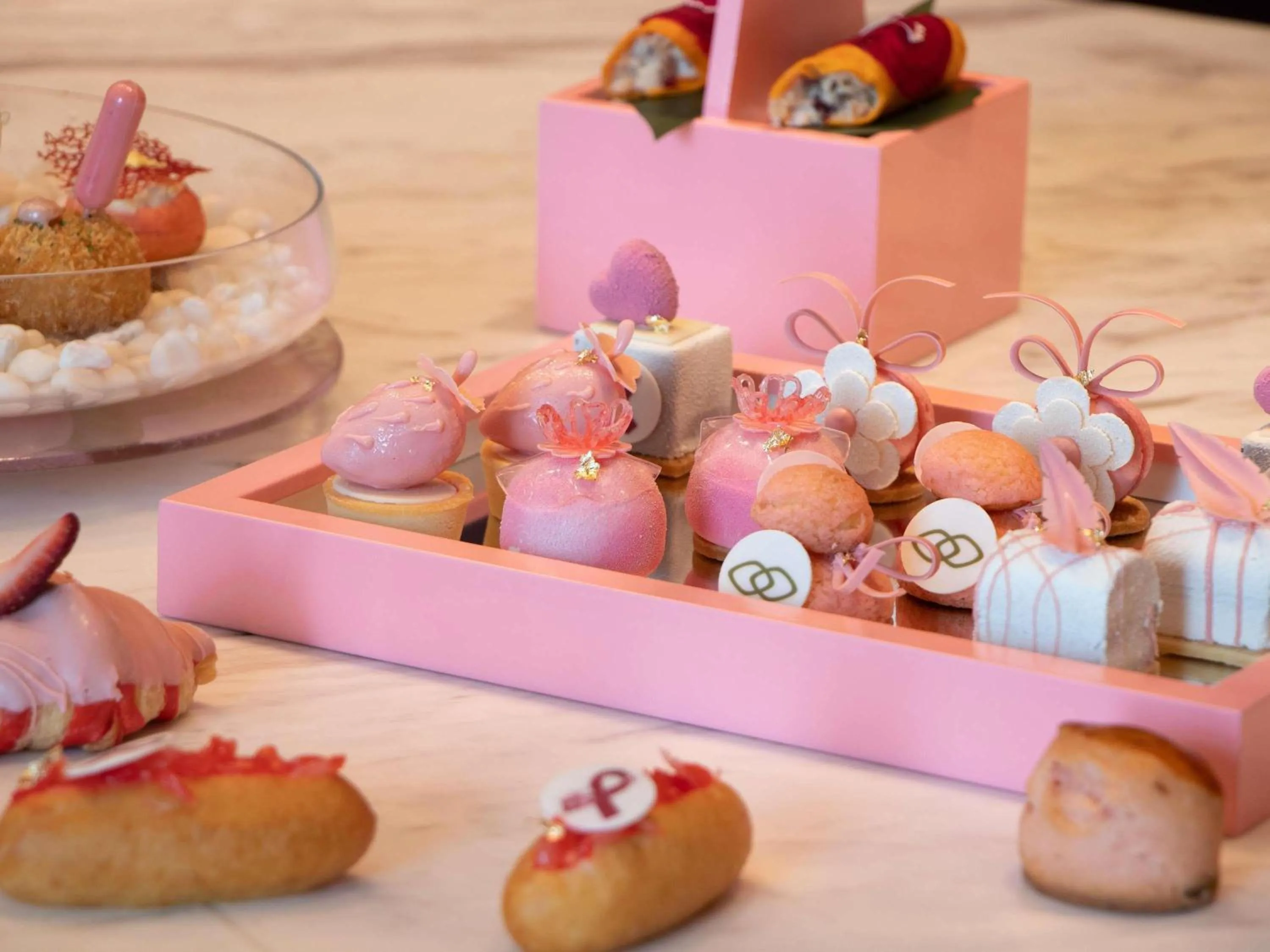 Lounge or bar in Sofitel Kuala Lumpur Damansara