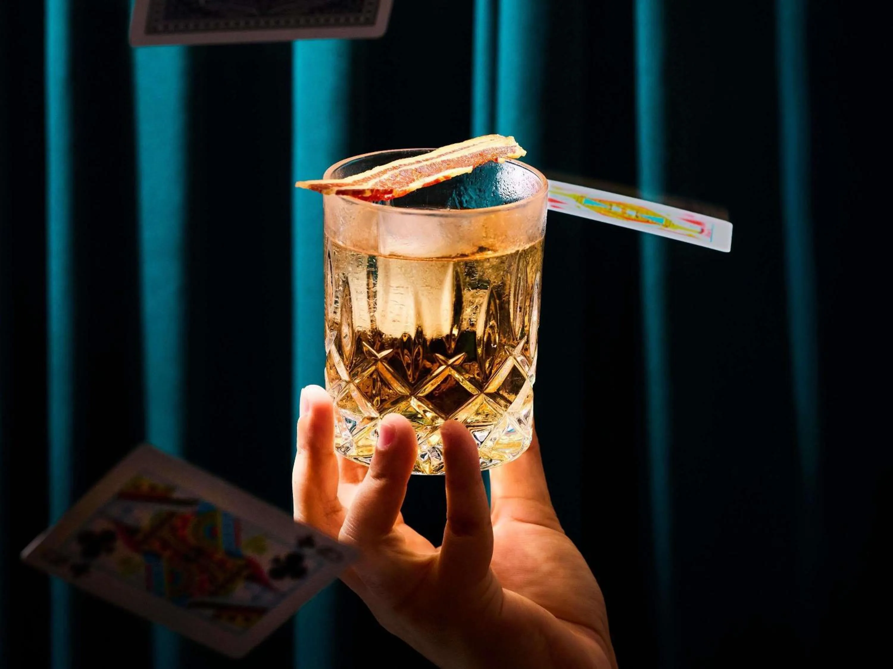 Lounge or bar in Sofitel Singapore City Centre