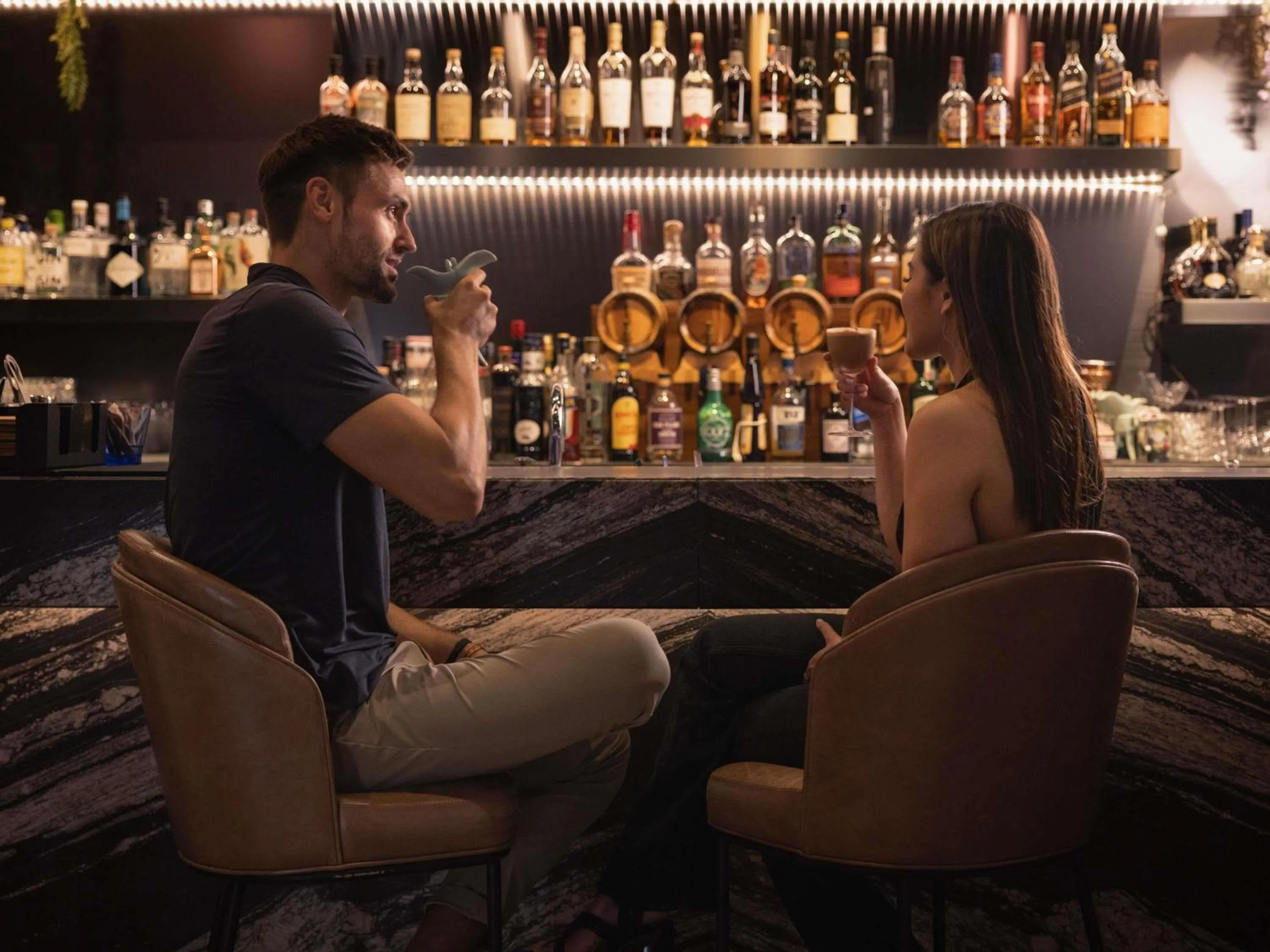 Lounge or bar in Sofitel Singapore City Centre