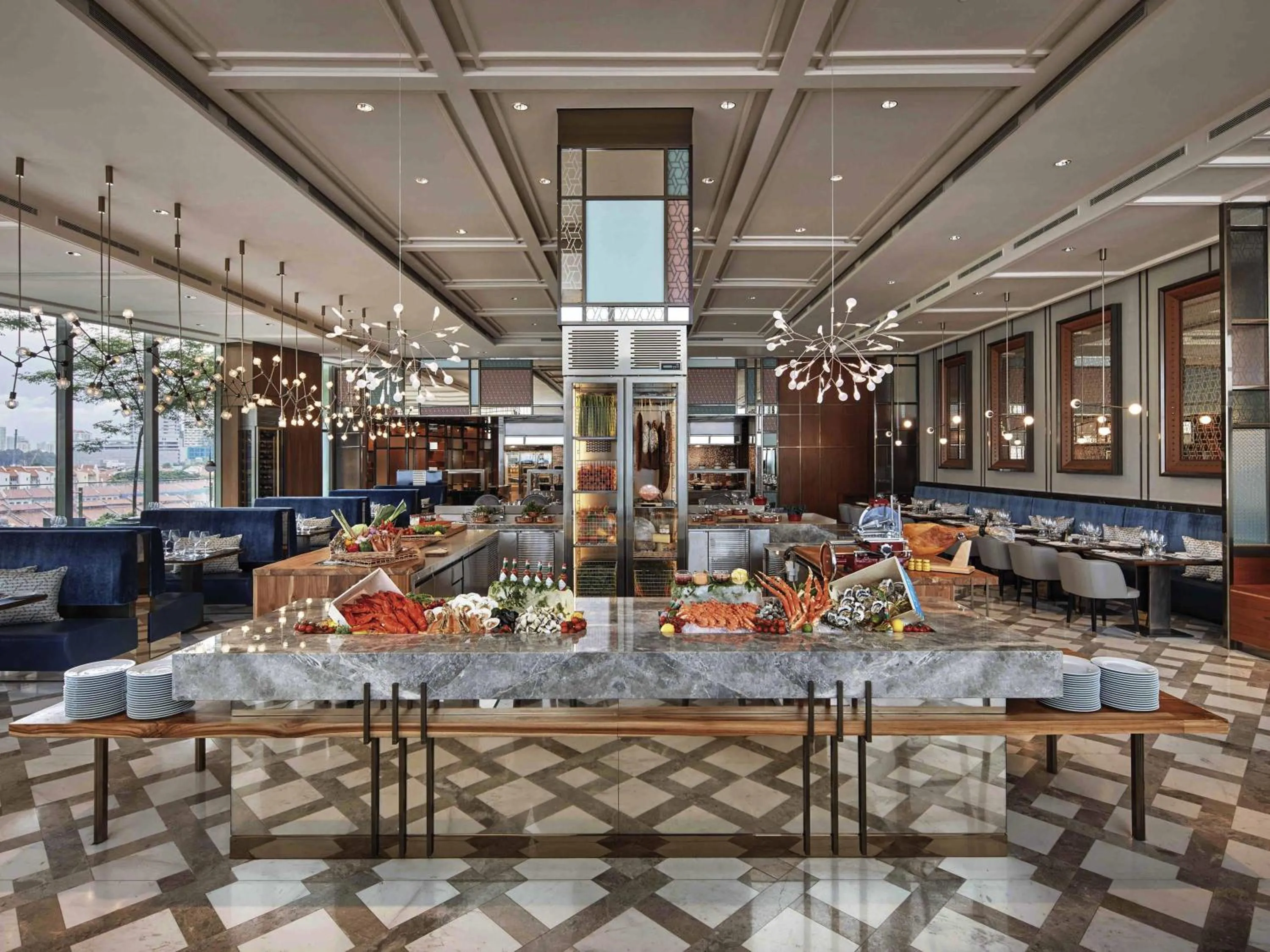 Restaurant/places to eat in Sofitel Singapore City Centre