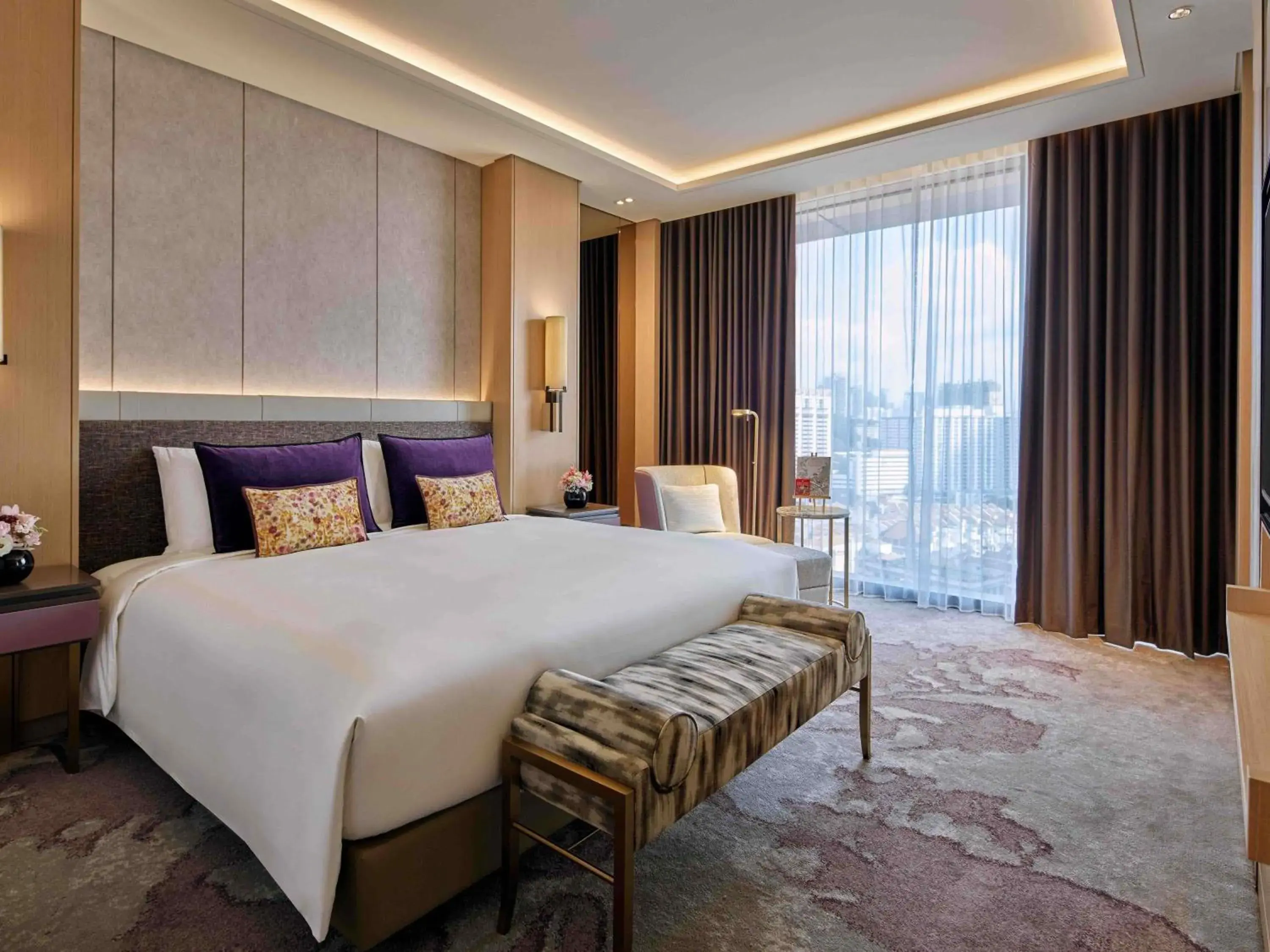 PRESTIGE SUITE, Club Millésime Access, 1 King Bed, Heritage or City View in Sofitel Singapore City Centre PRESTIGE SUITE, Club Millésime Access, 1 King Bed, Heritage or City View in Sofitel Singapore City Centre
