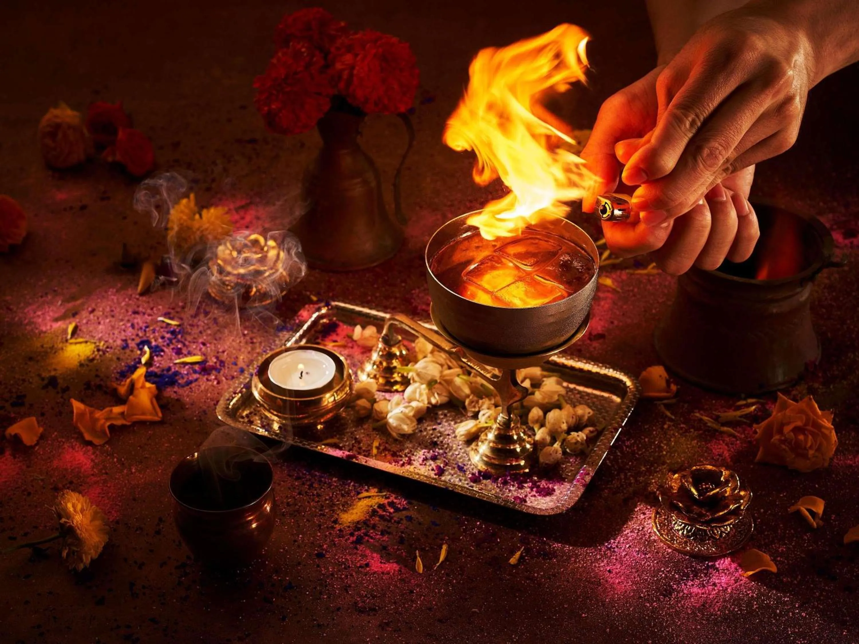 Lounge or bar in Sofitel Singapore City Centre