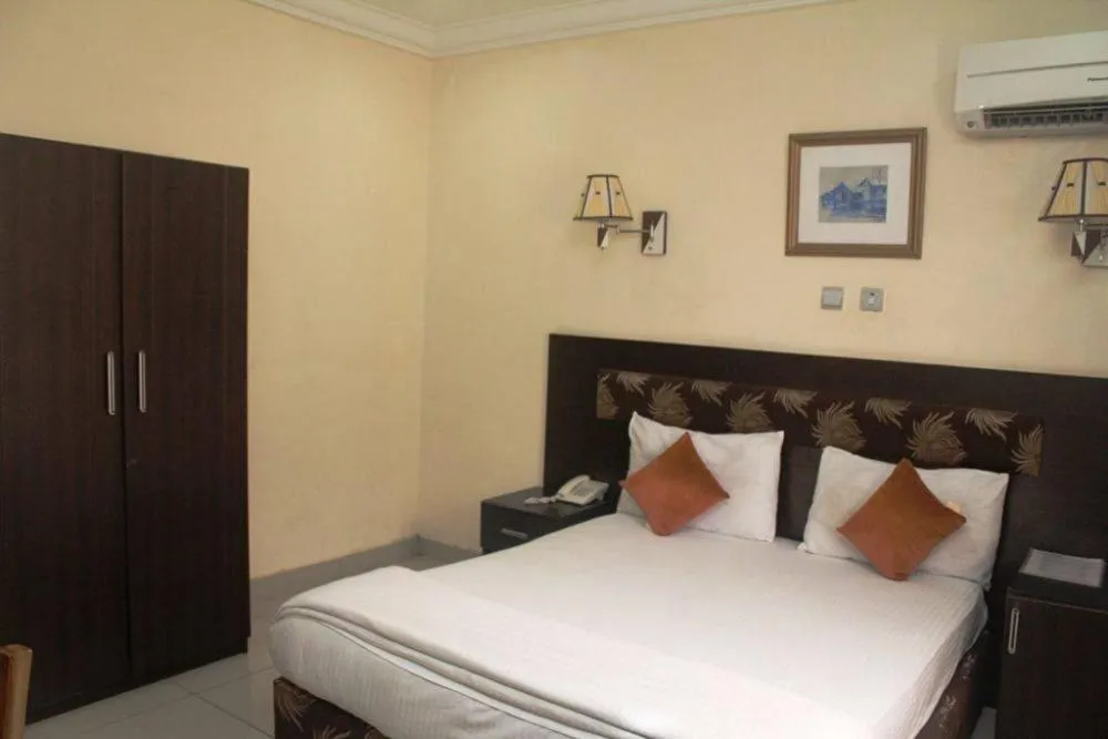 Bed in Chantella Suites