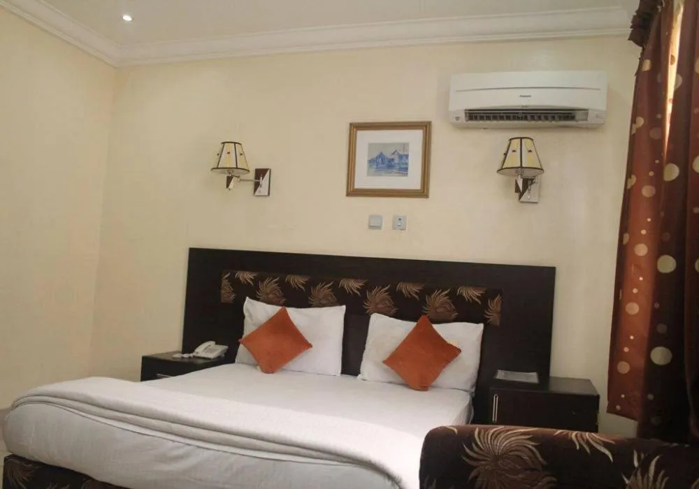 Bed in Chantella Suites