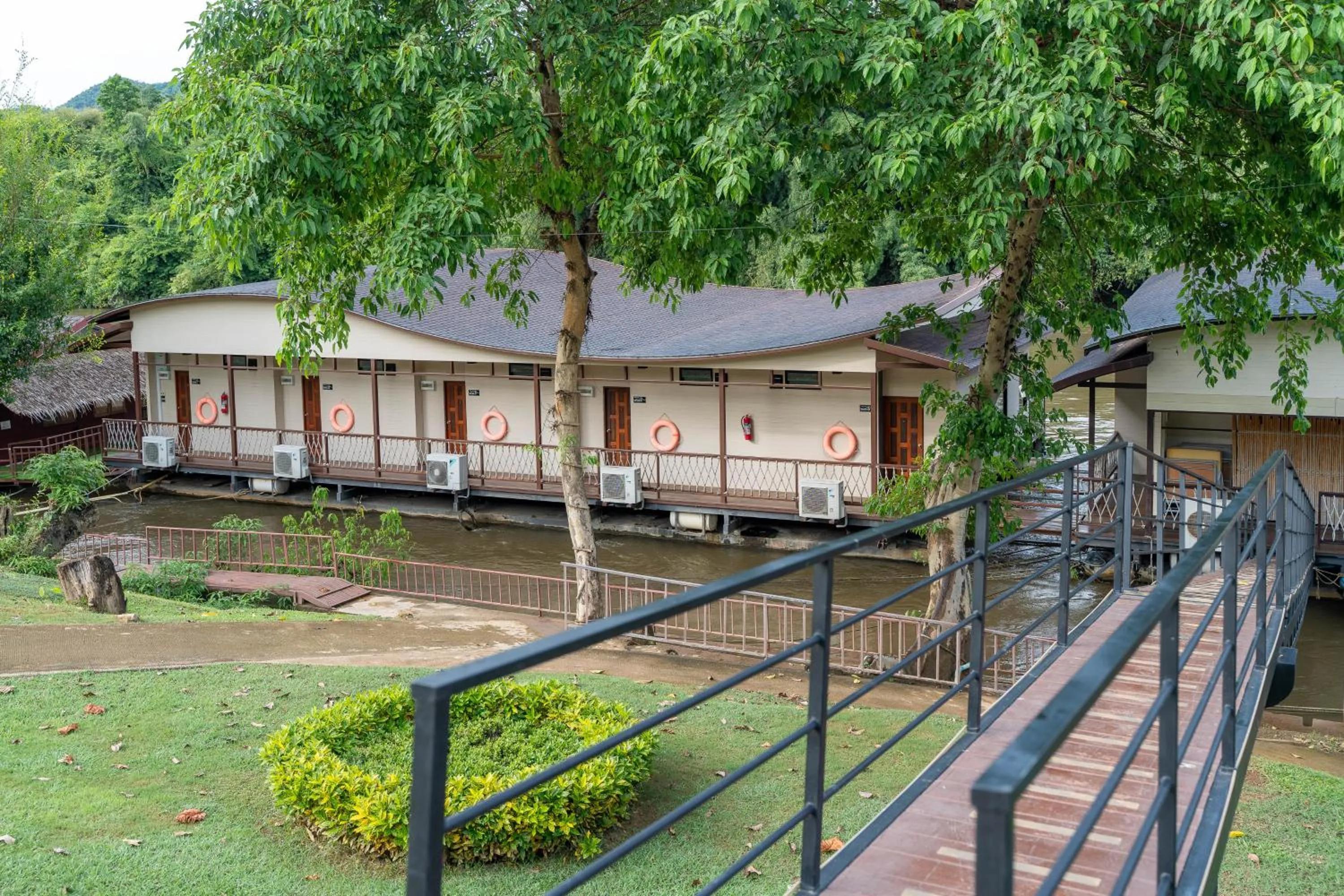 Property building in Binlha Raft Resort