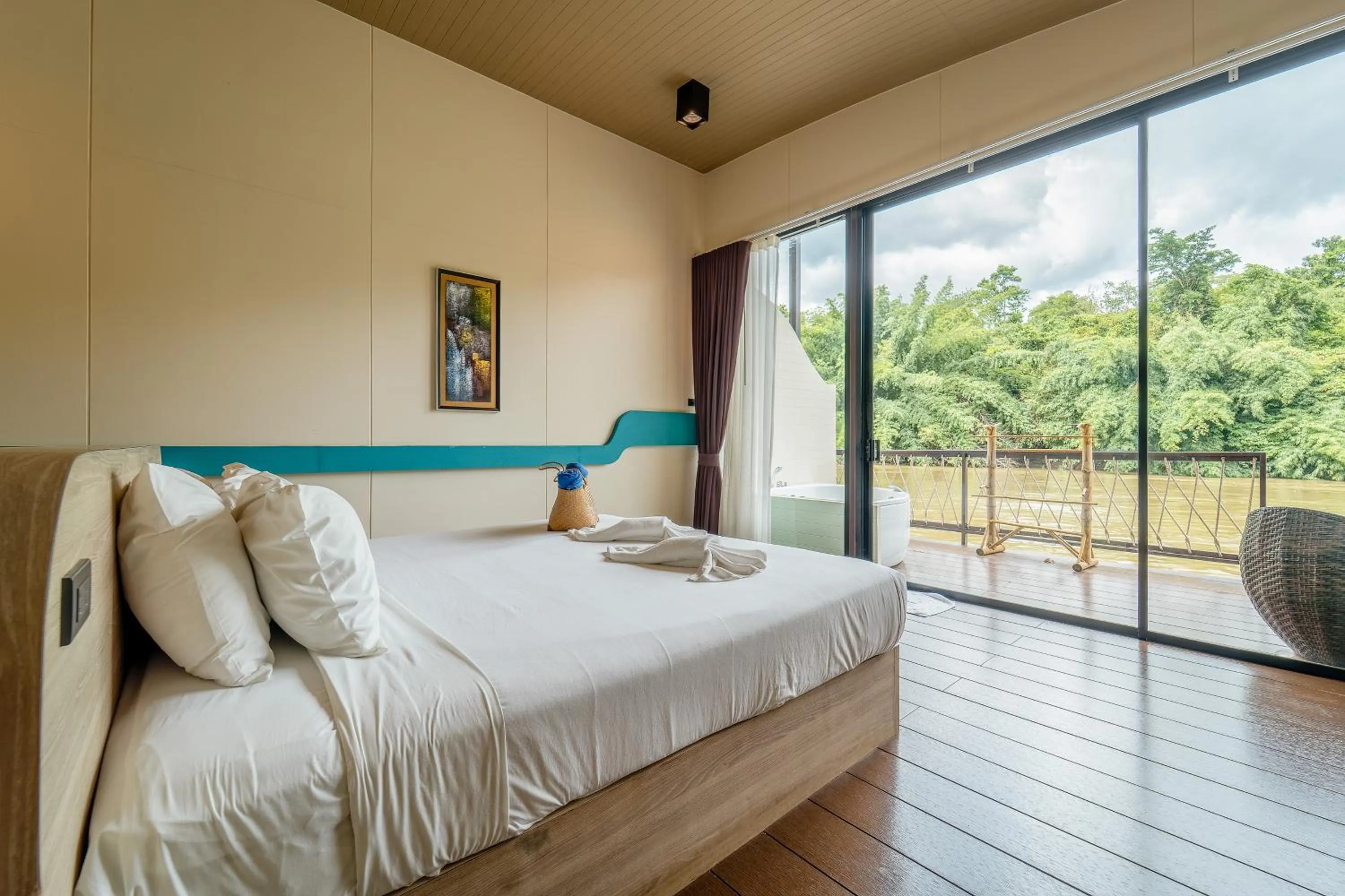 Bedroom, Bed in Binlha Raft Resort