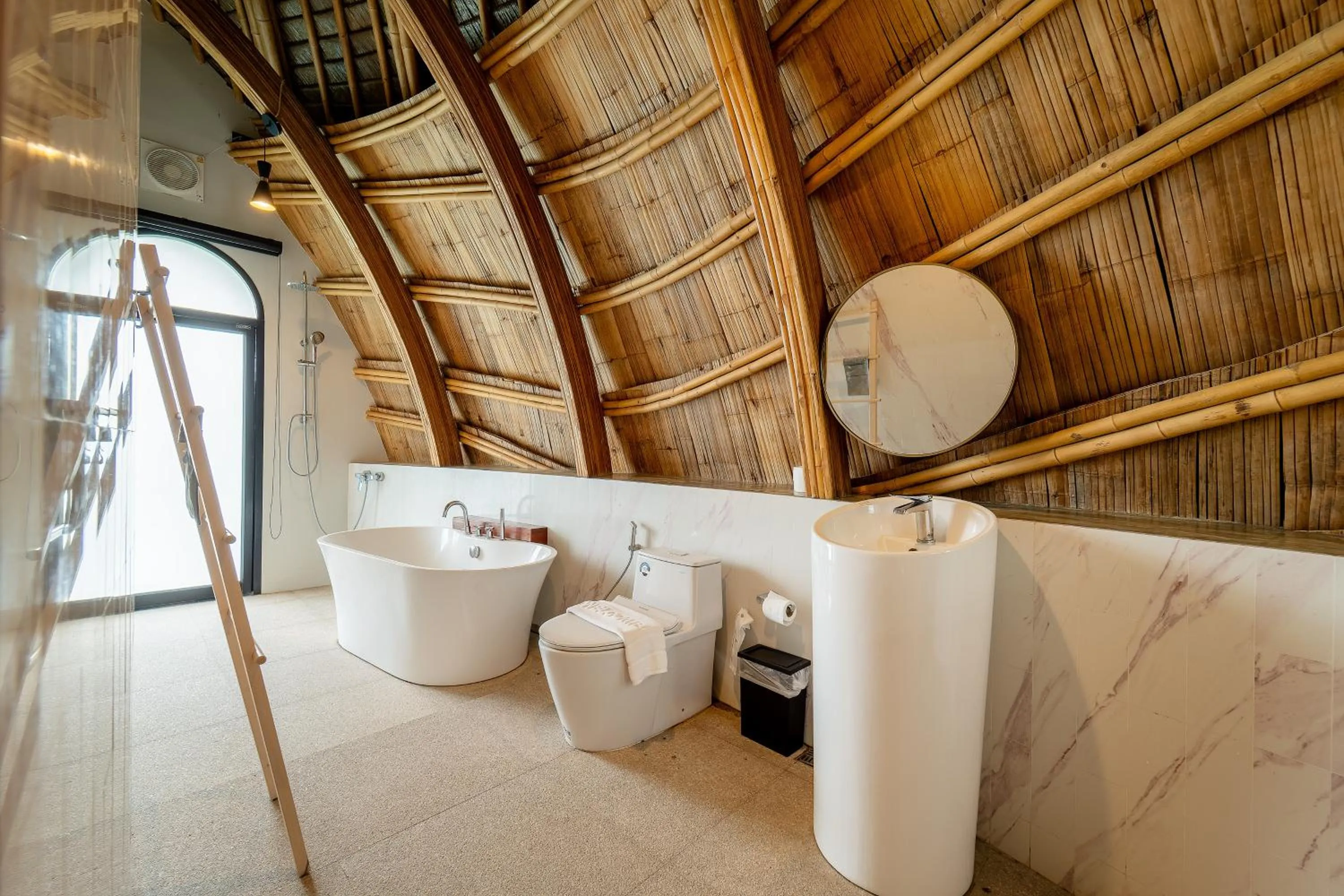 Bathroom in Binlha Raft Resort