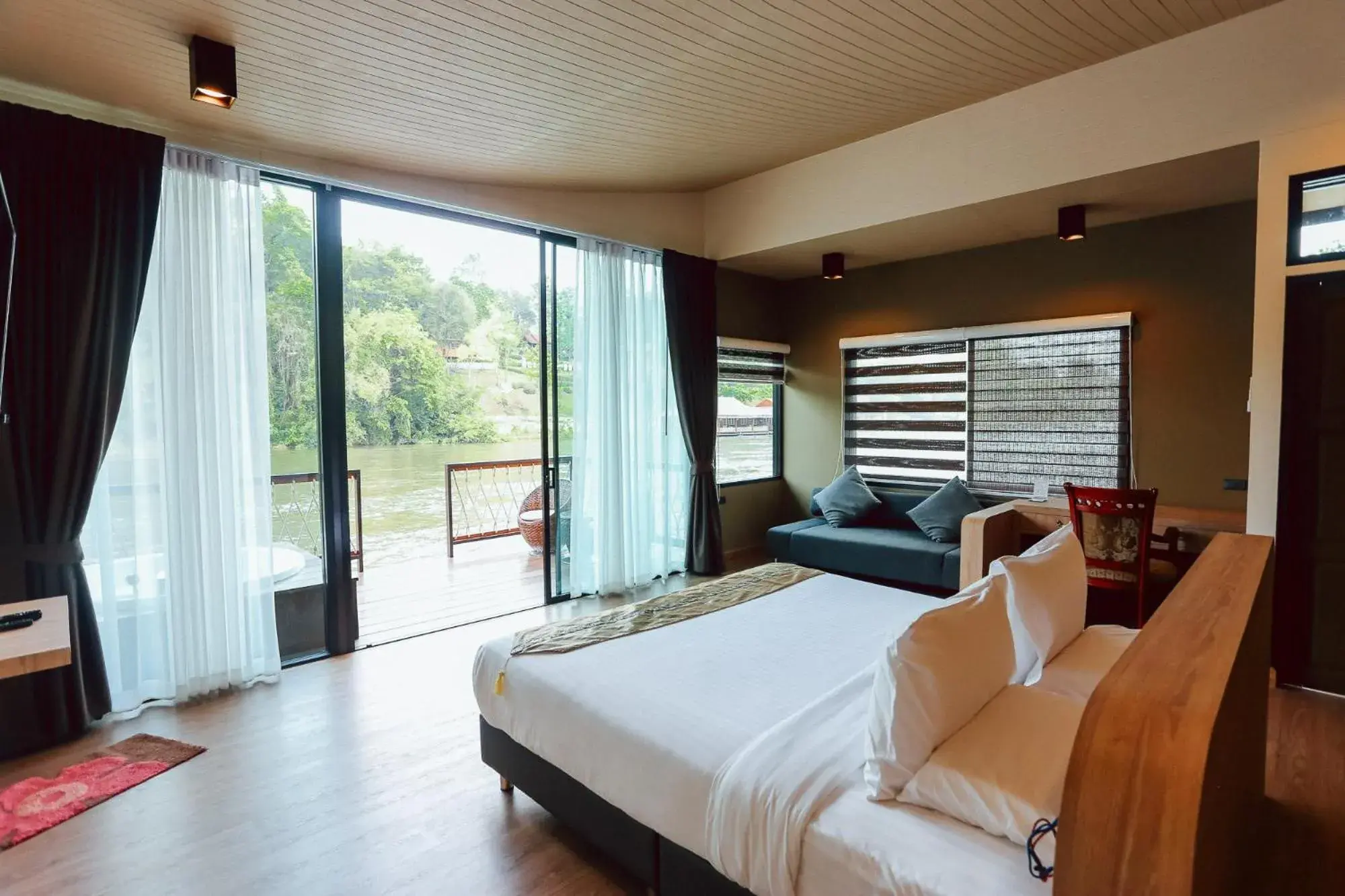 Grand Deluxe Raft Room in Binlha Raft Resort Grand Deluxe Raft Room in Binlha Raft Resort