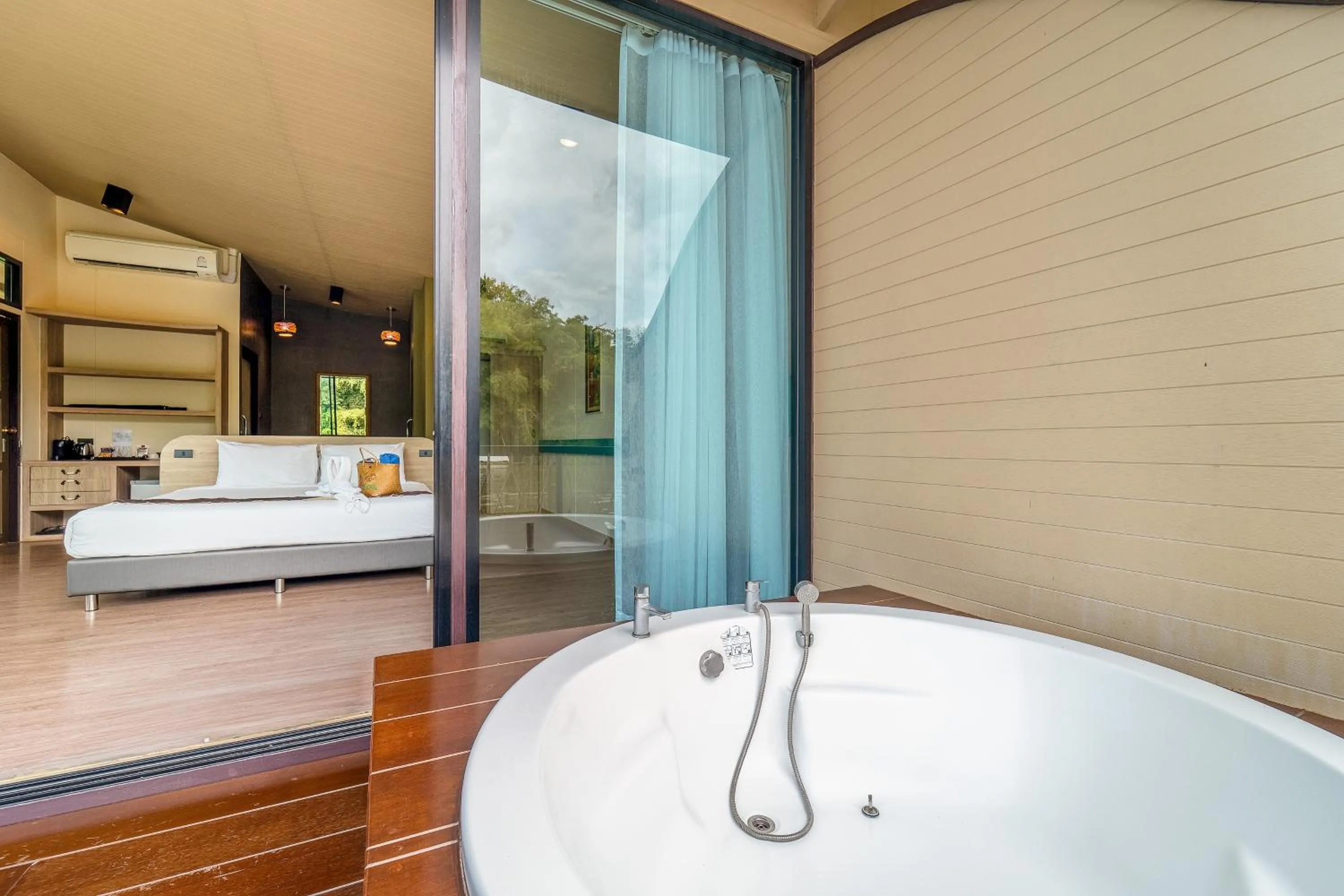 Bedroom, Bed in Binlha Raft Resort