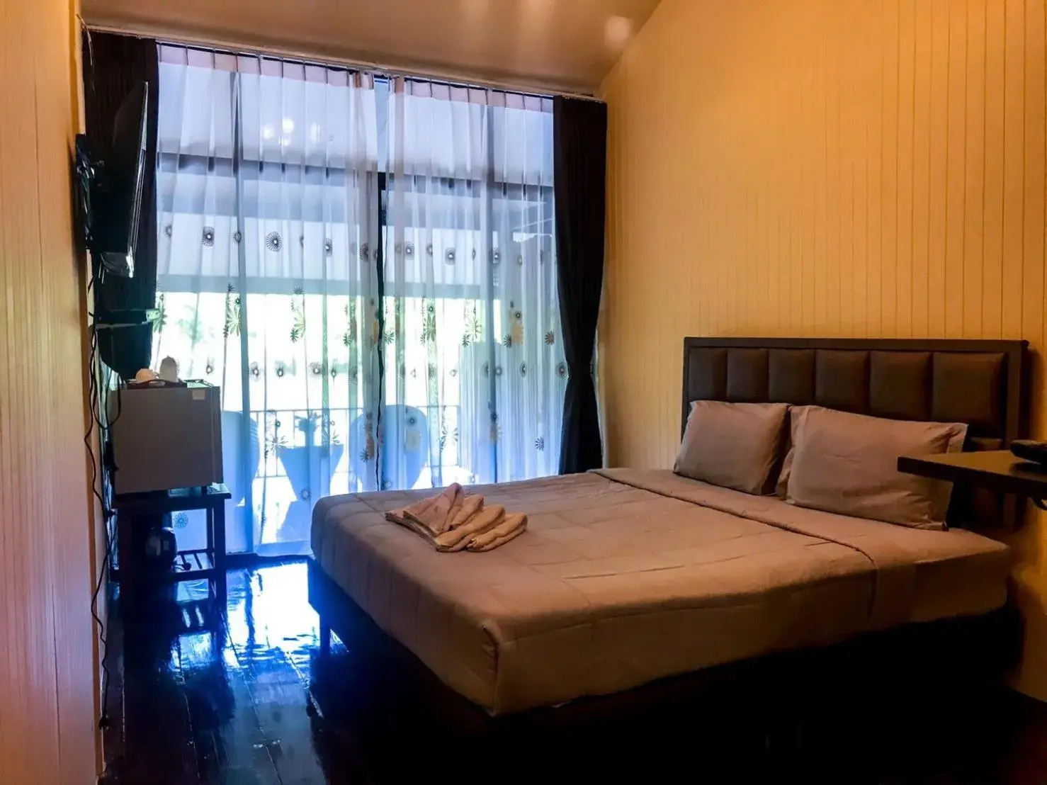 Raft Double Room in Binlha Raft Resort Raft Double Room in Binlha Raft Resort