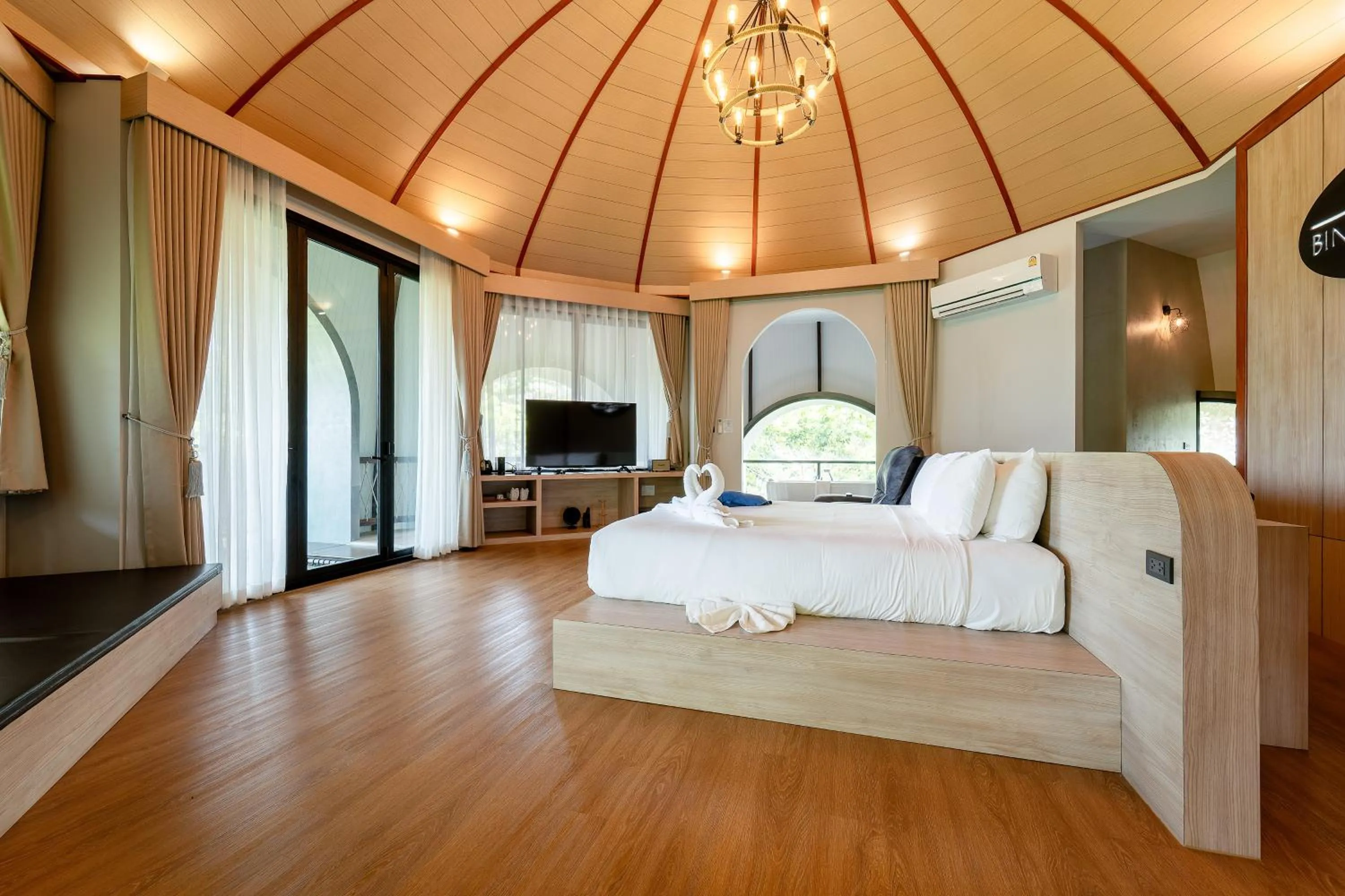 Bedroom, Bed in Binlha Raft Resort