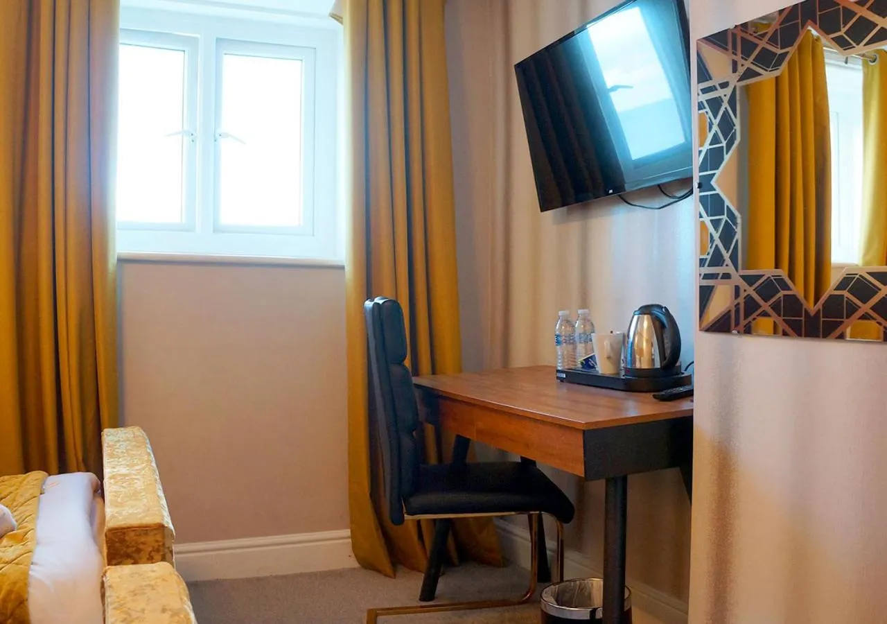 Bedroom in The Pier Hotel