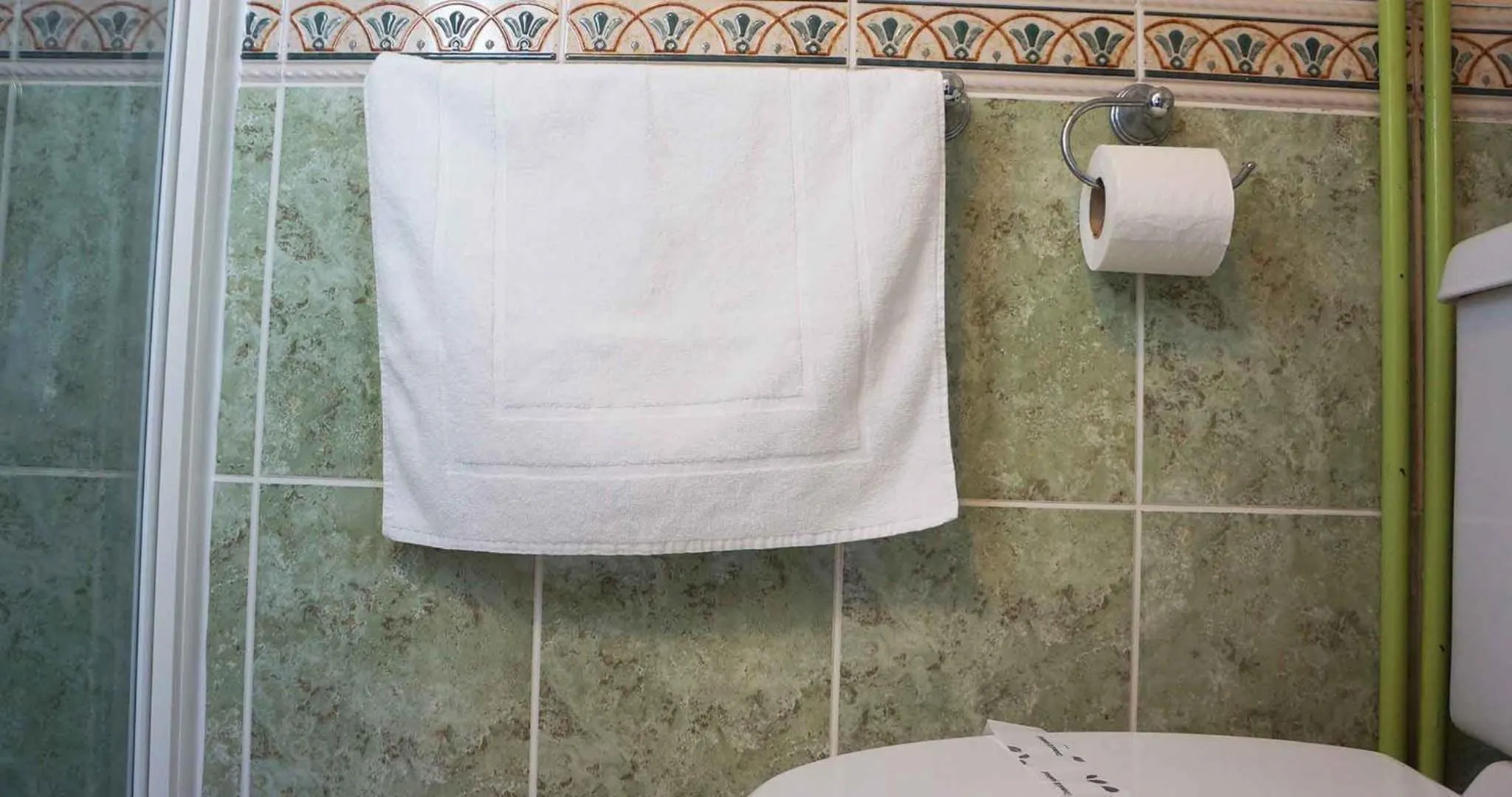 Shower in The Pier Hotel