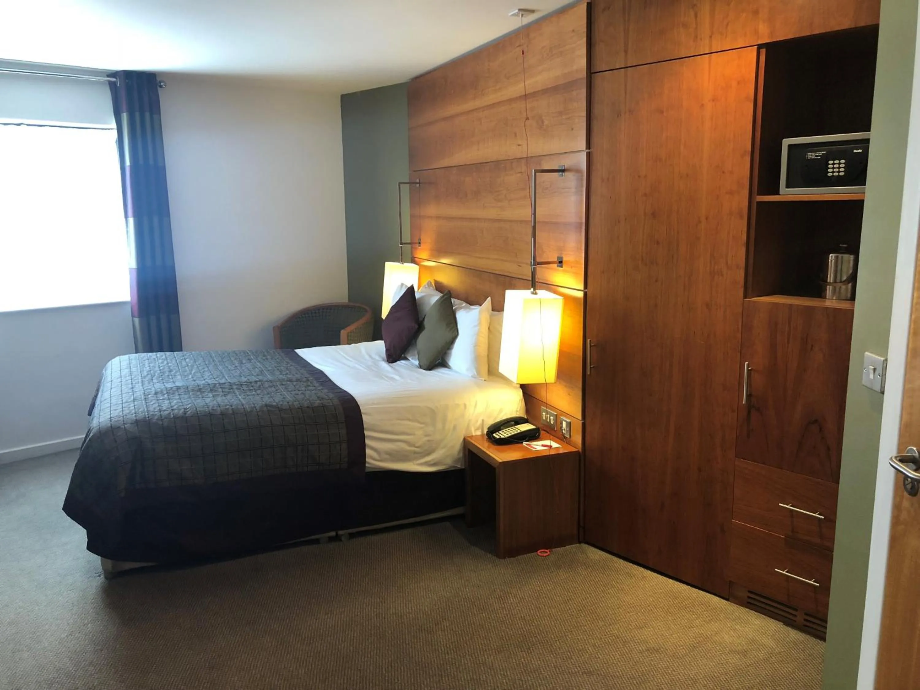 Bed in Ramada Plaza Wrexham