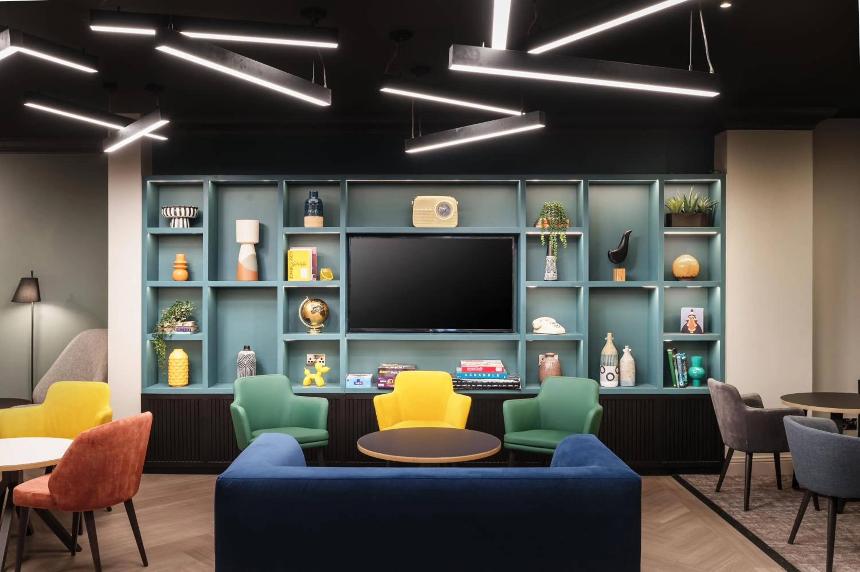 Restaurant/places to eat in Holiday Inn Leeds-Wakefield M1 Jct40 by IHG