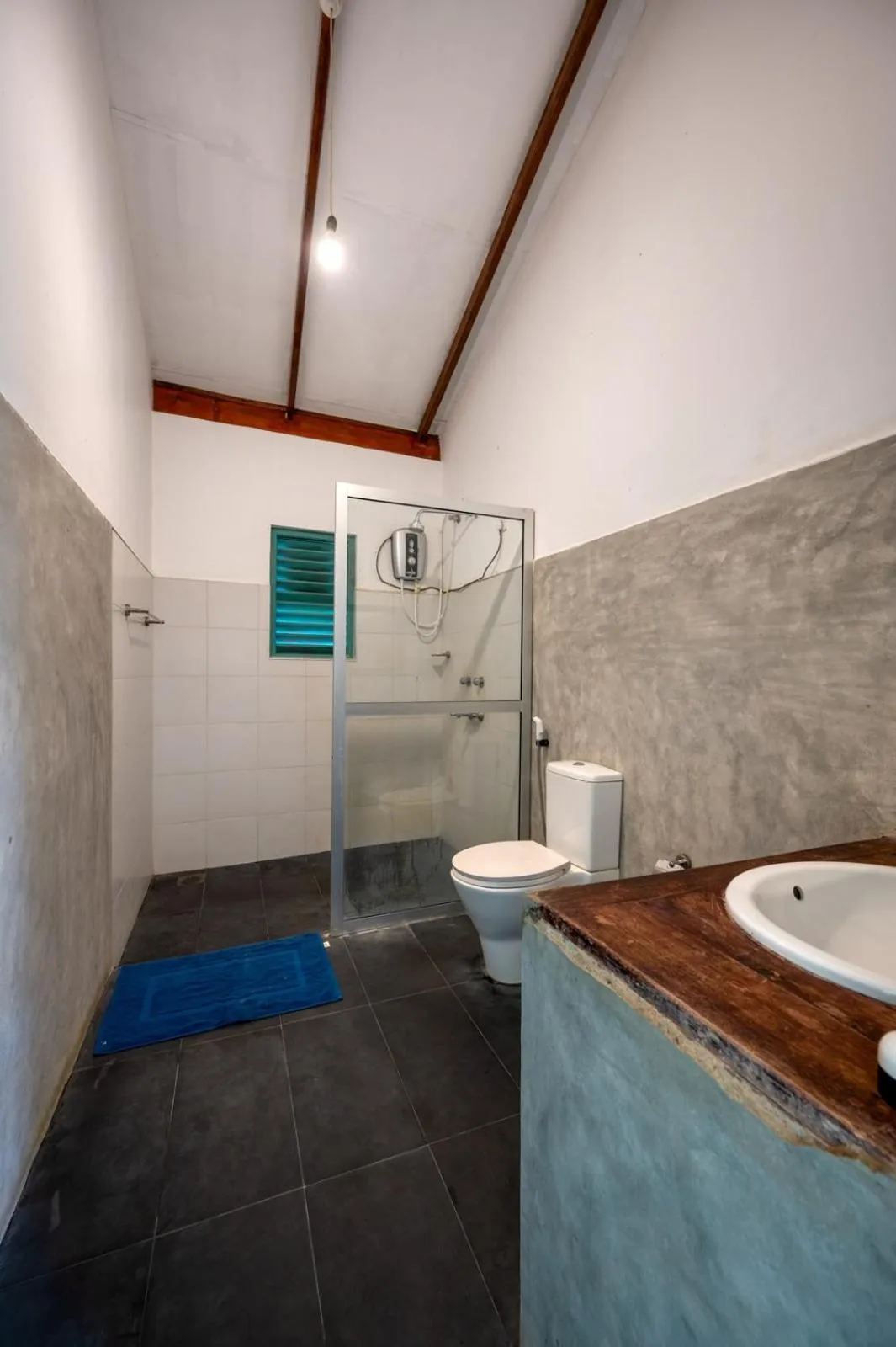 Bathroom in Hide Yala
