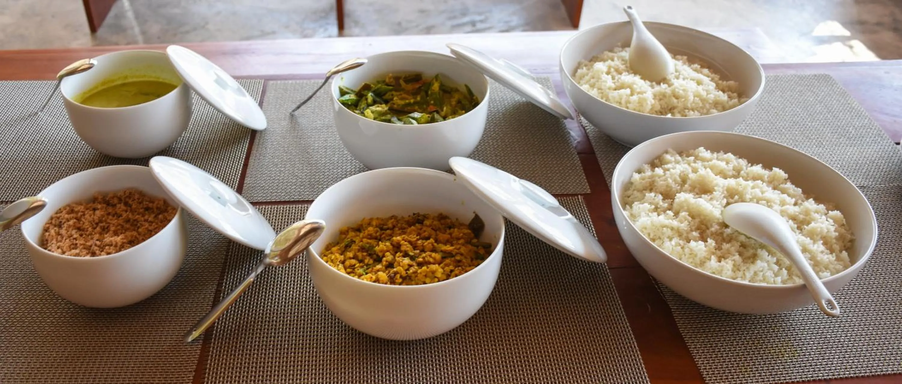 Food and drinks in Hide Yala