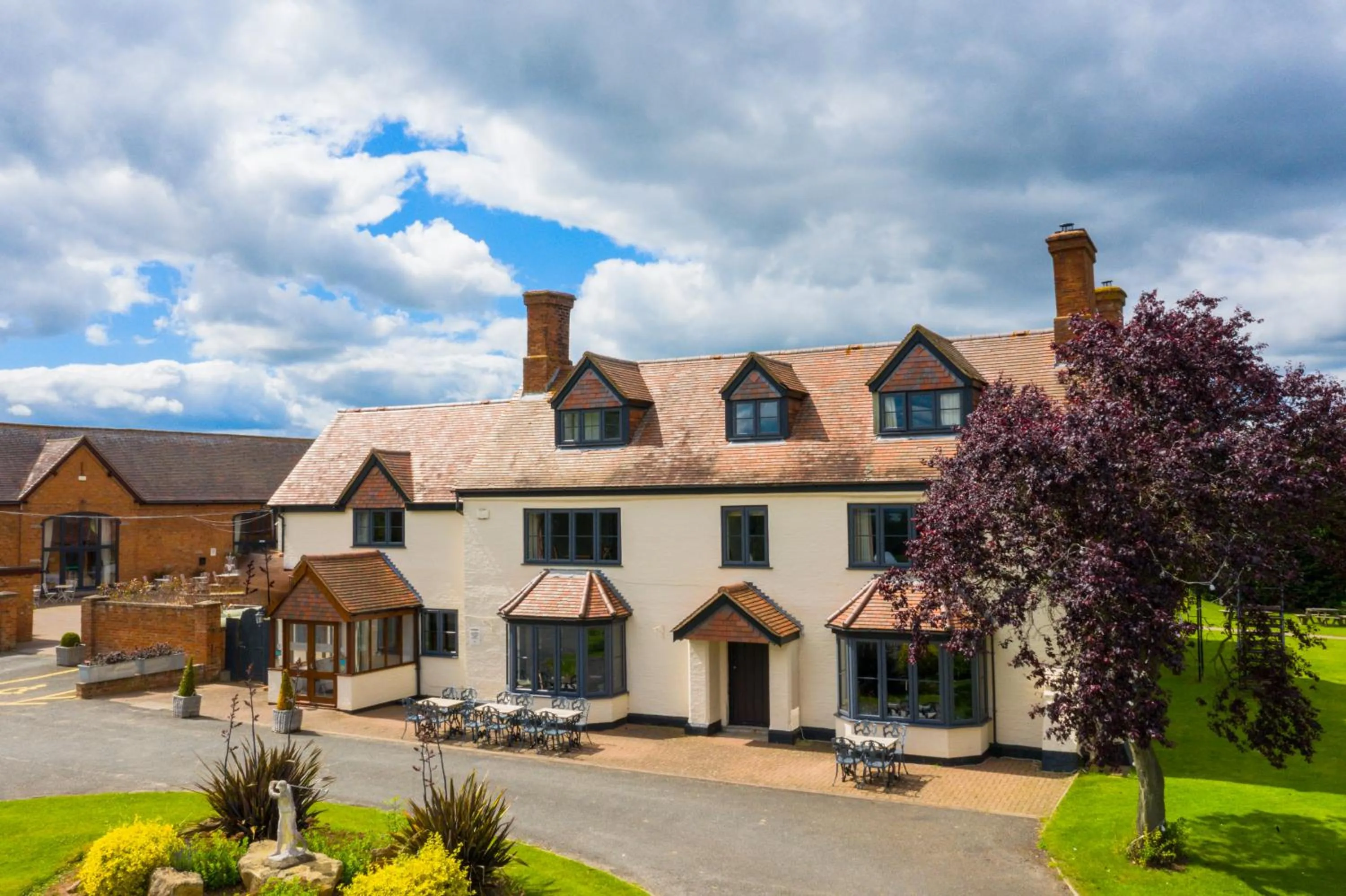 Facade/entrance in The Stratford Park Hotel & Golf Club