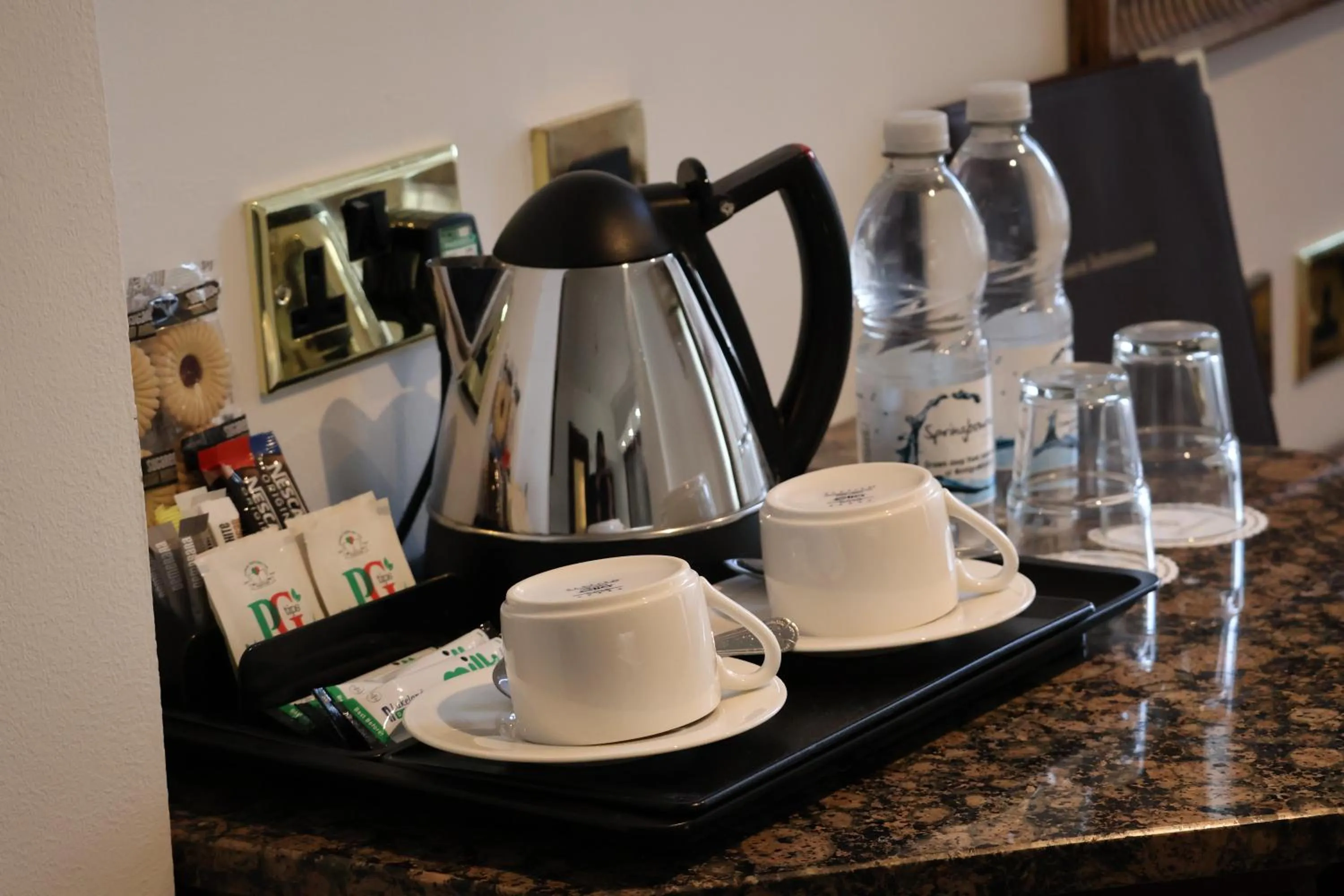 Coffee/tea facilities in Dreamtel London Kensington