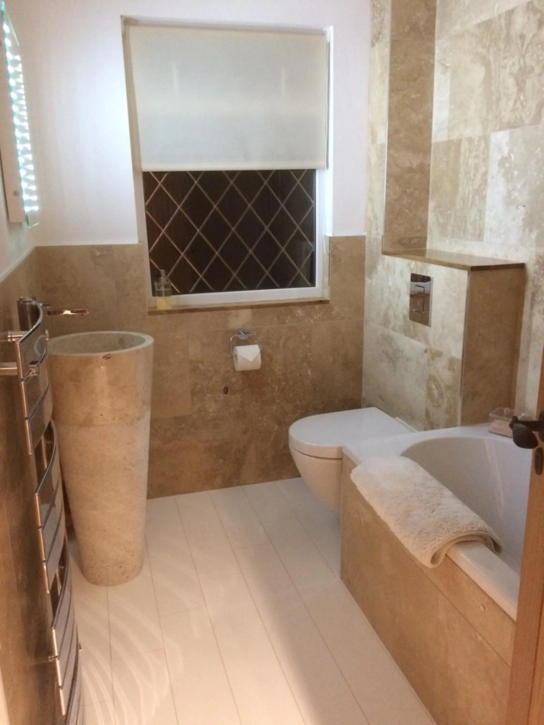 Bathroom in West Lodge B&B