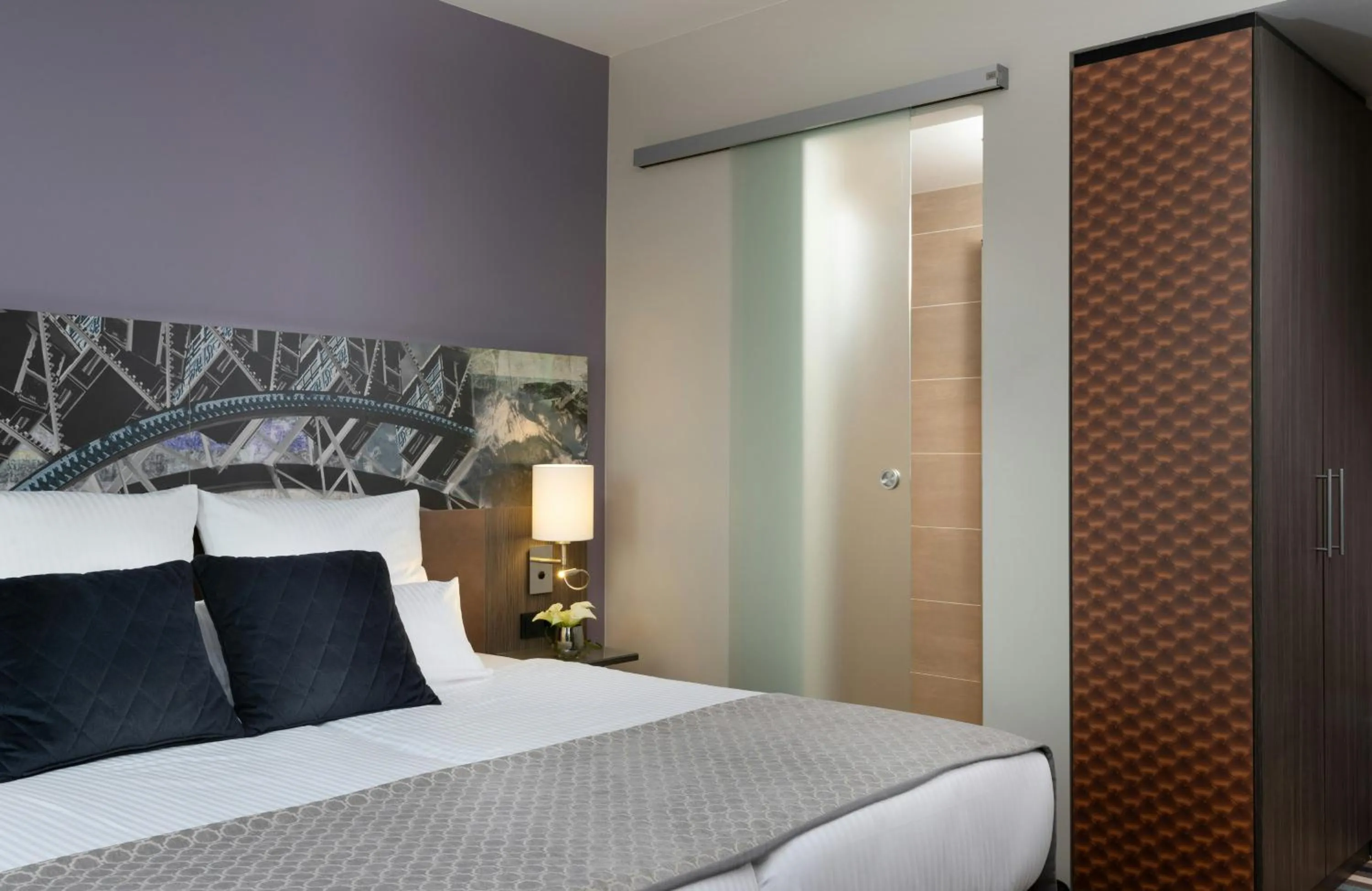 Photo of the whole room, Bed in Leonardo Hotel Munich City East