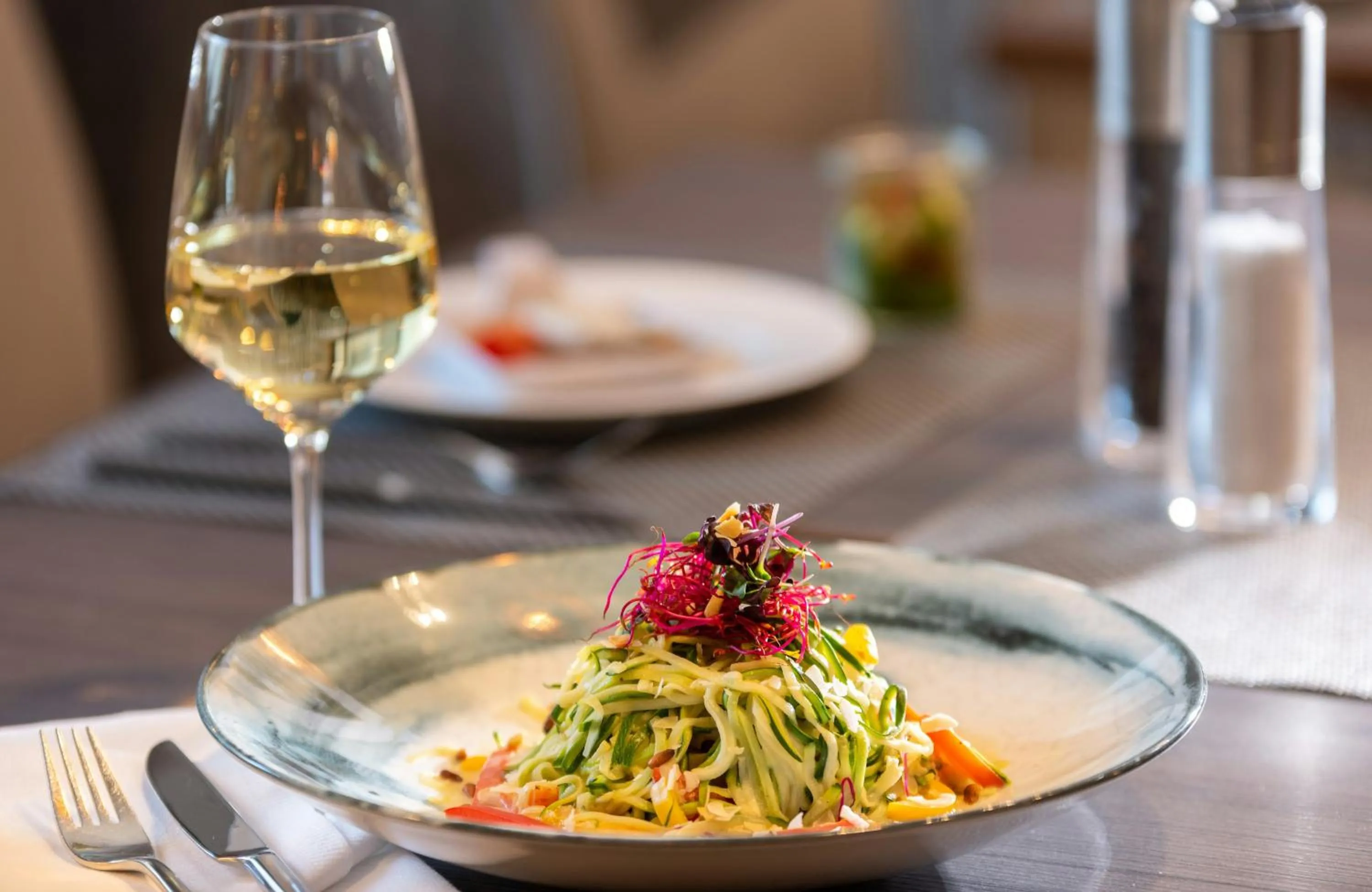 Restaurant/places to eat in Leonardo Hotel Munich City East