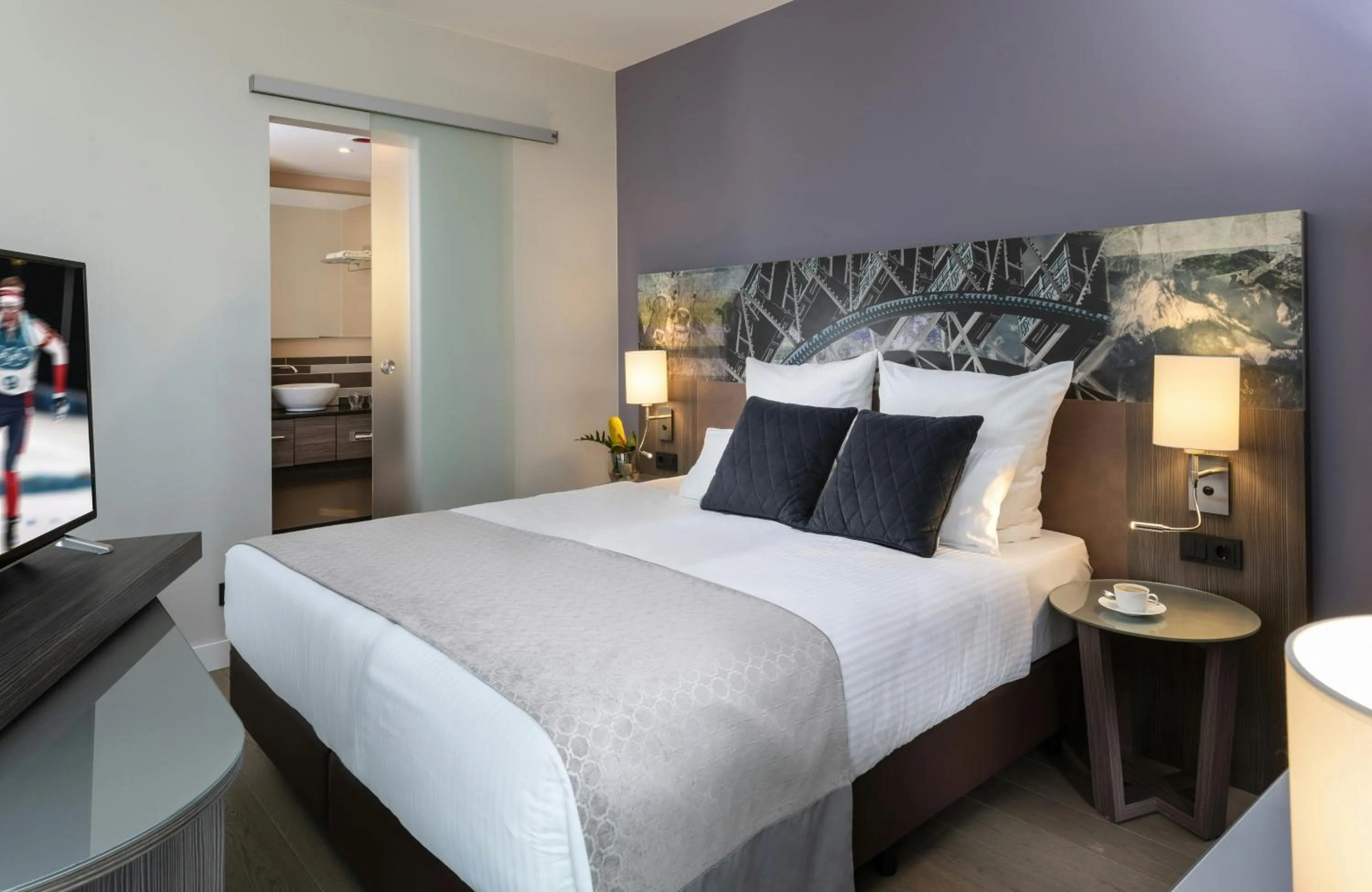 Photo of the whole room, Bed in Leonardo Hotel Munich City East