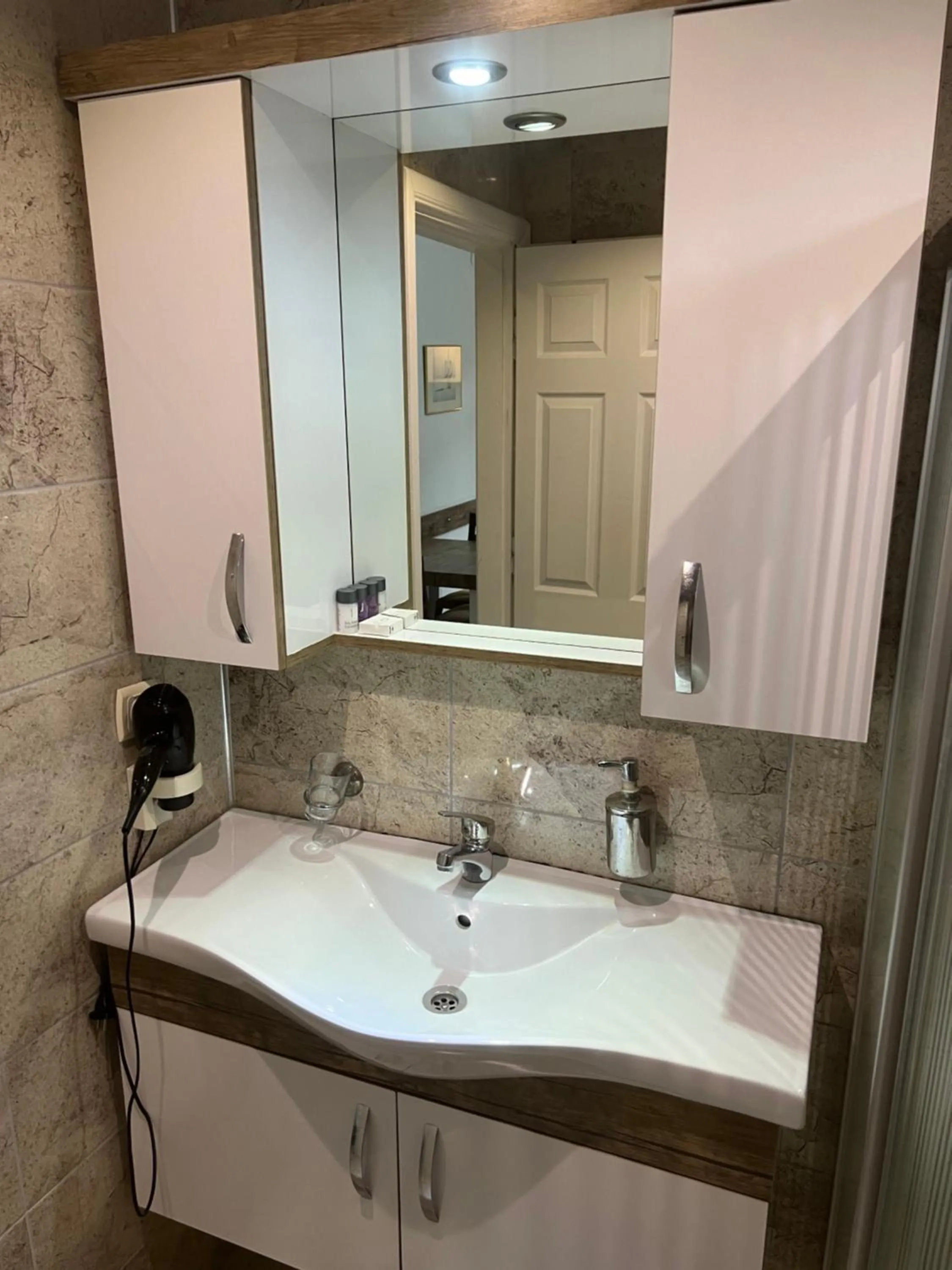 Bathroom in Cleopatra King Apart