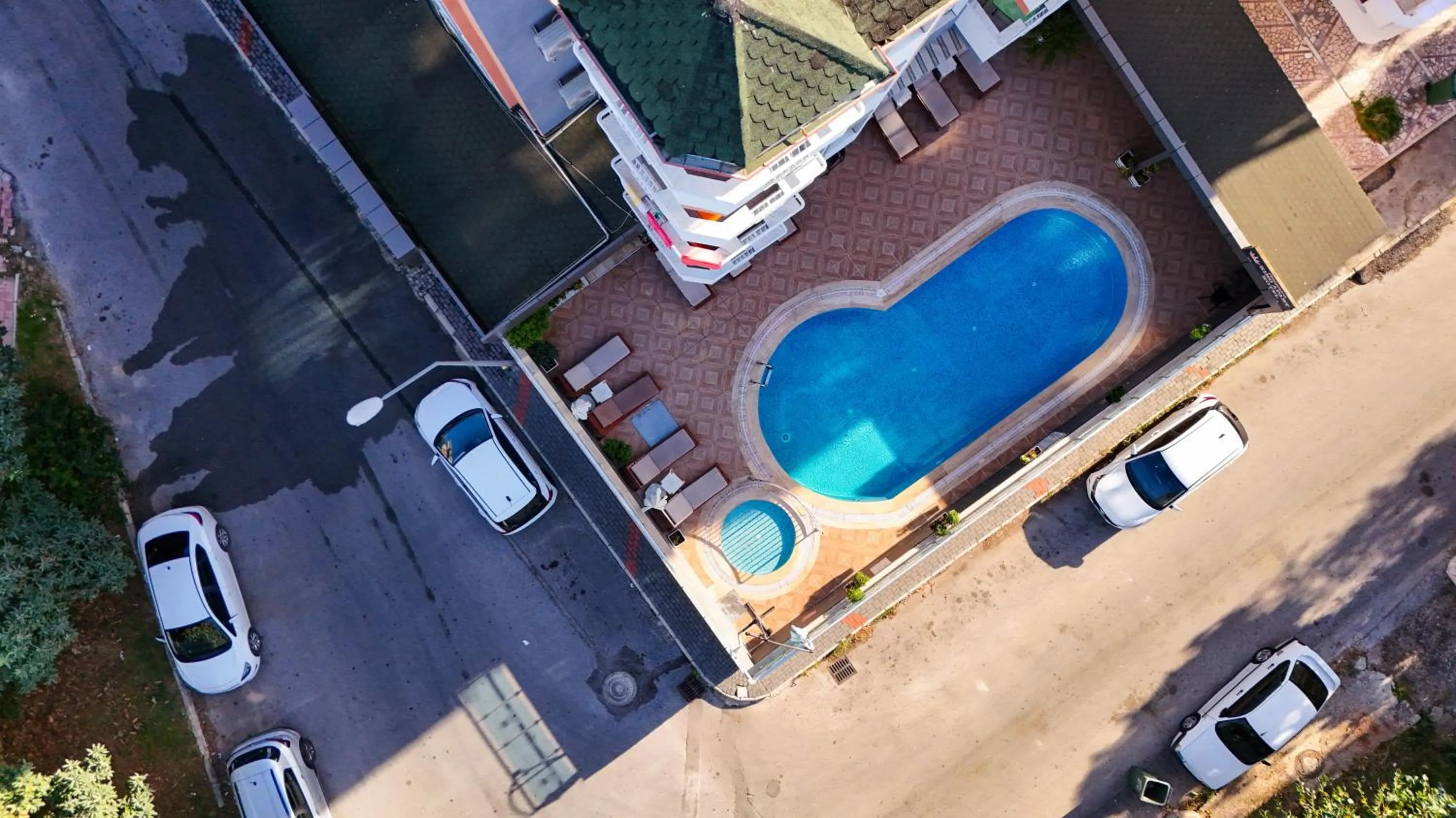 Property building in Cleopatra King Apart