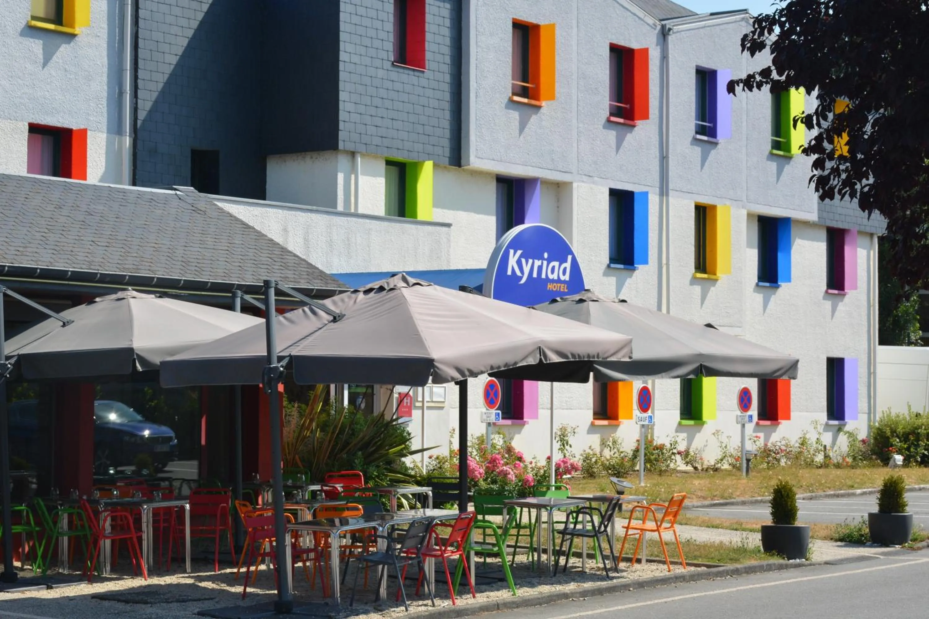 Patio in Kyriad Rennes Sud - Cesson Chantepie