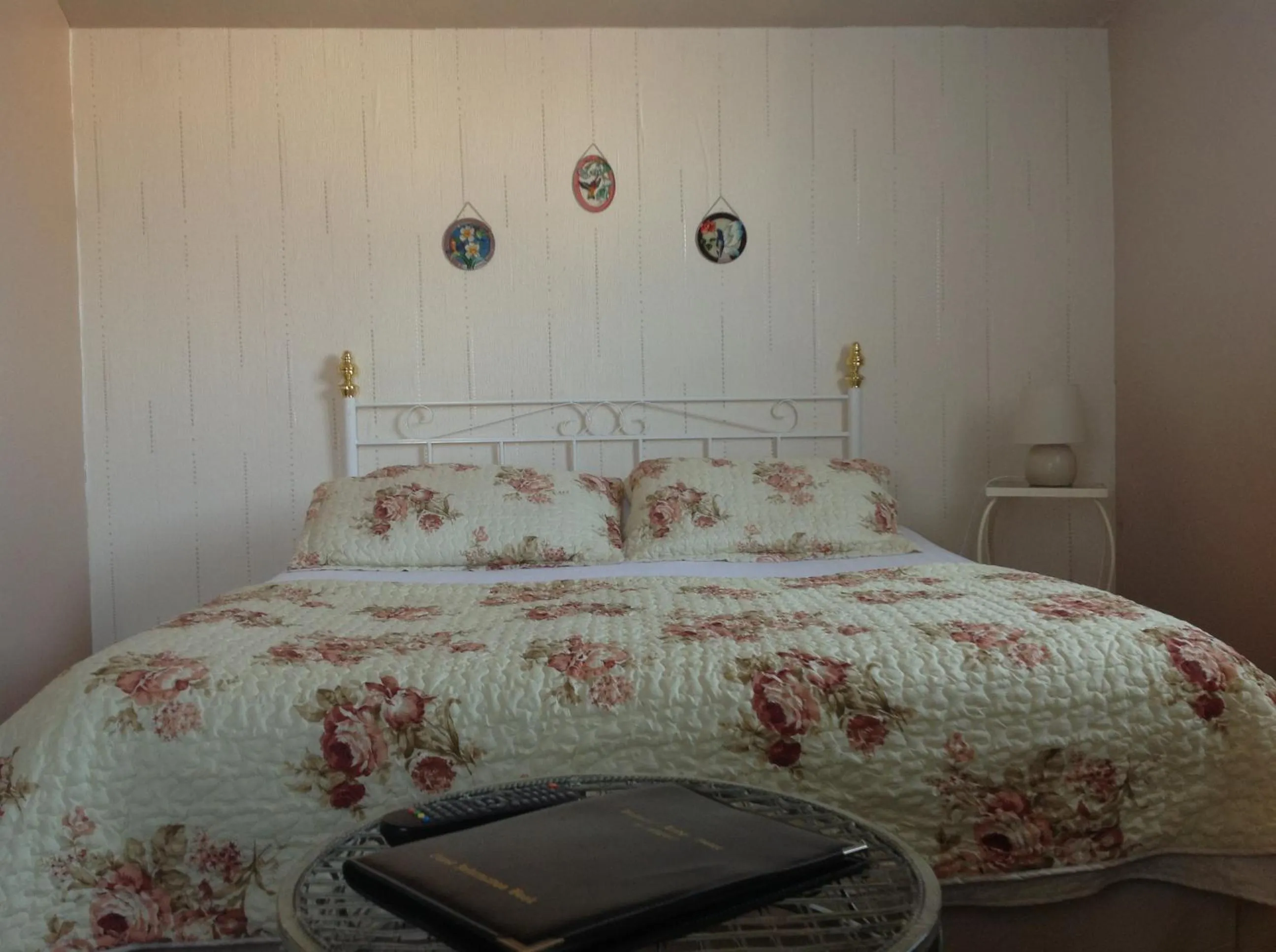 Photo of the whole room, Bed in Balmoral Lodge Hotel