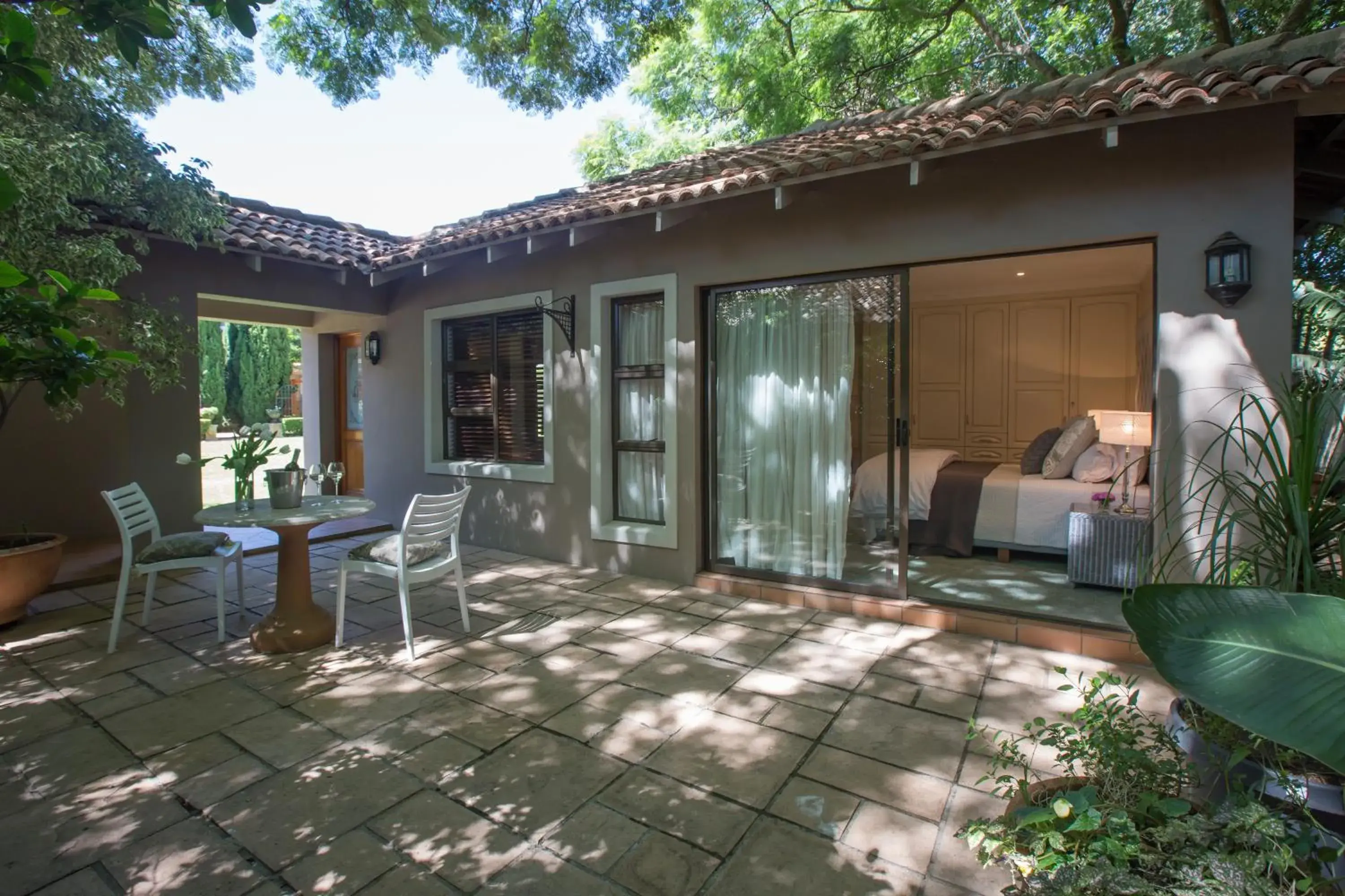 One-Bedroom Apartment - single occupancy in 58 On Hume One-Bedroom Apartment - single occupancy in 58 On Hume