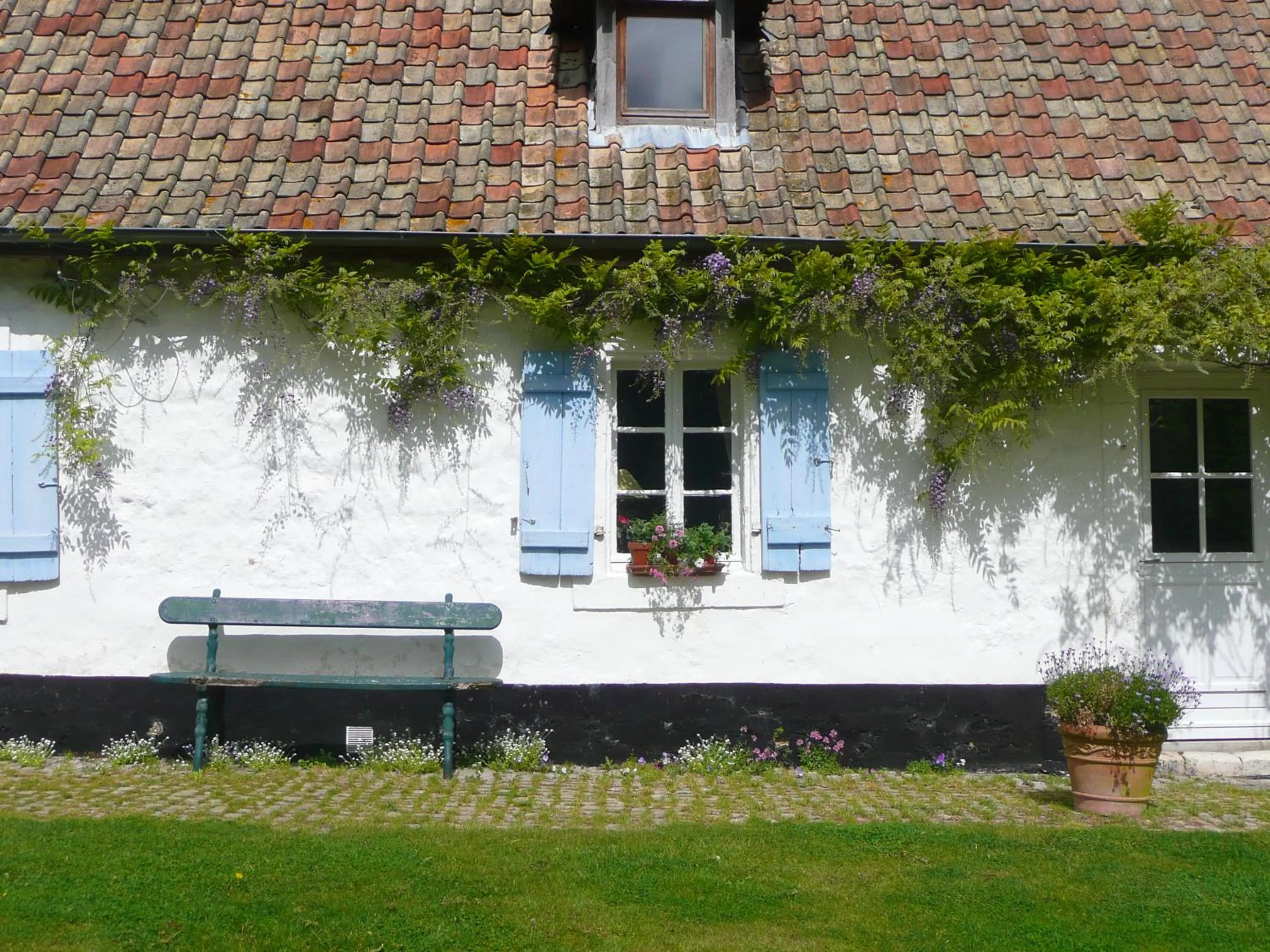 Facade/entrance in Le Prince Gourmand