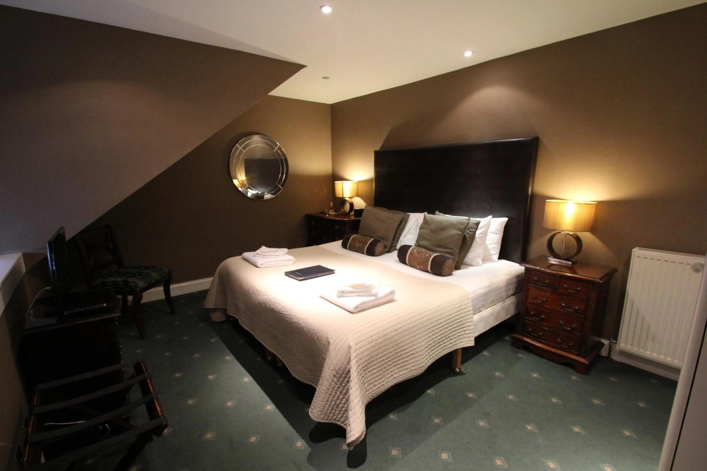 Bathroom, Bed in The Sandaig