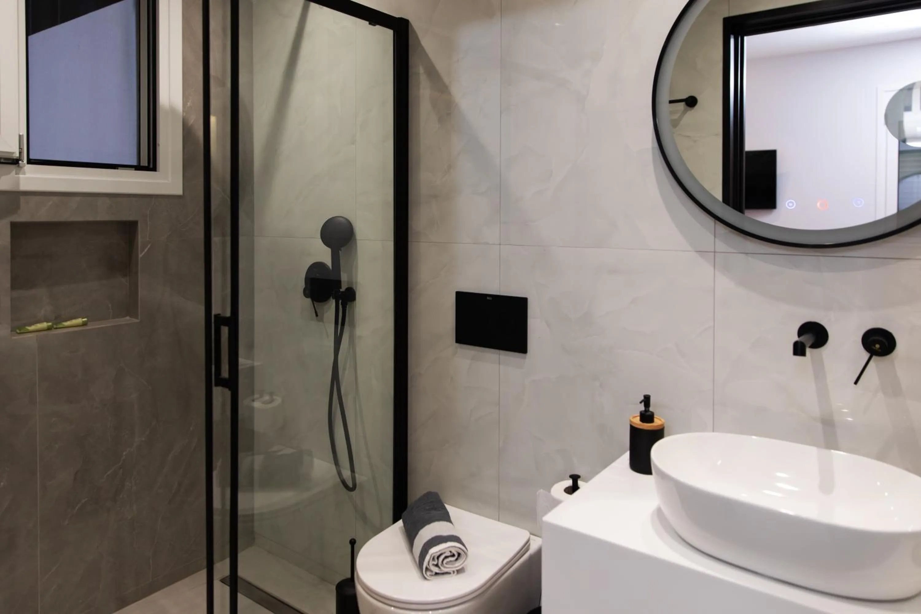 Bathroom in Irene Studios