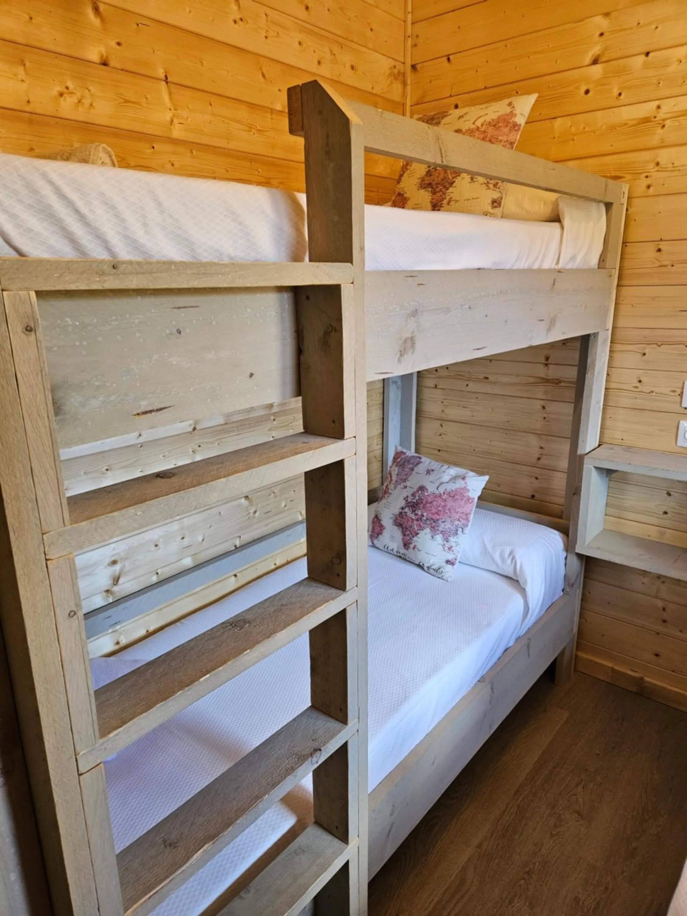 Bed in Camping La Ribera Salada