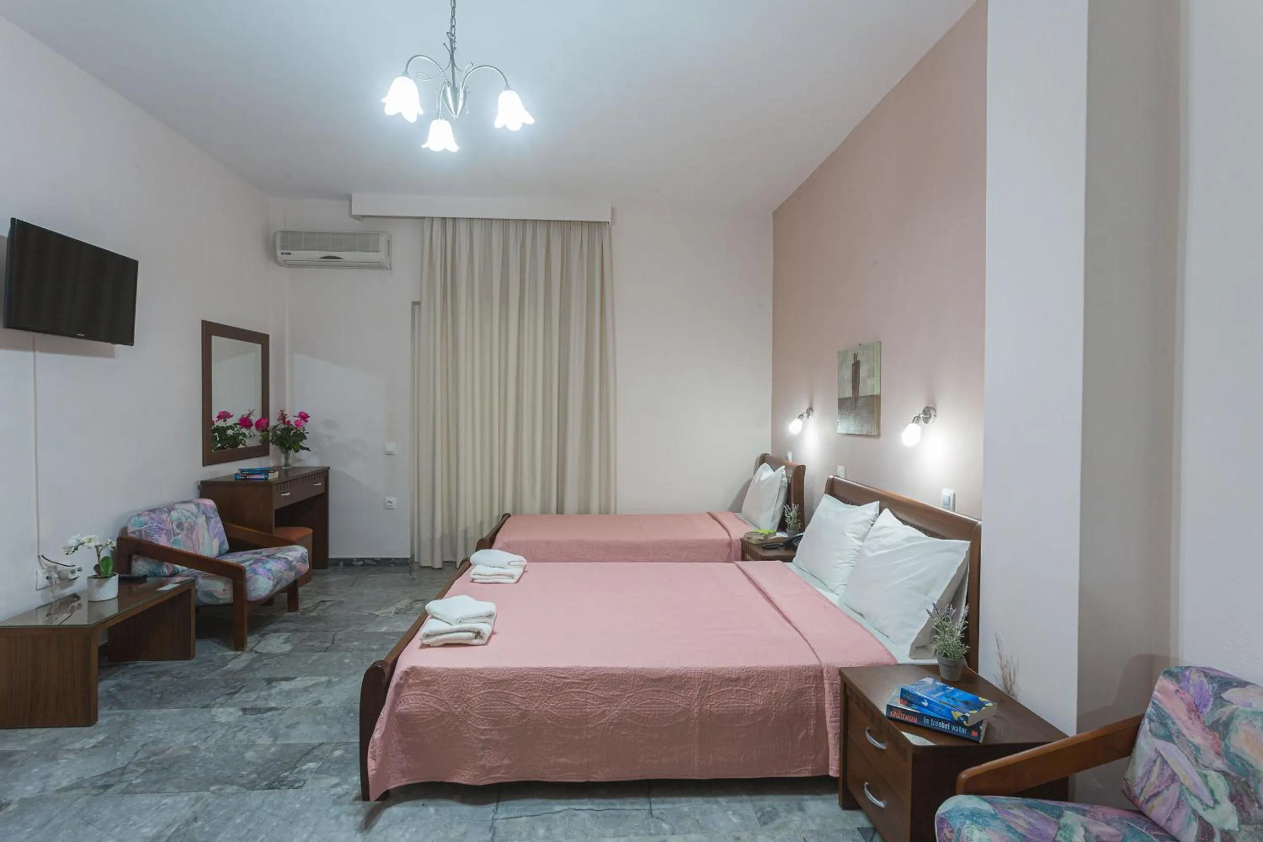 Bed in Remvi Hotel - Apartments