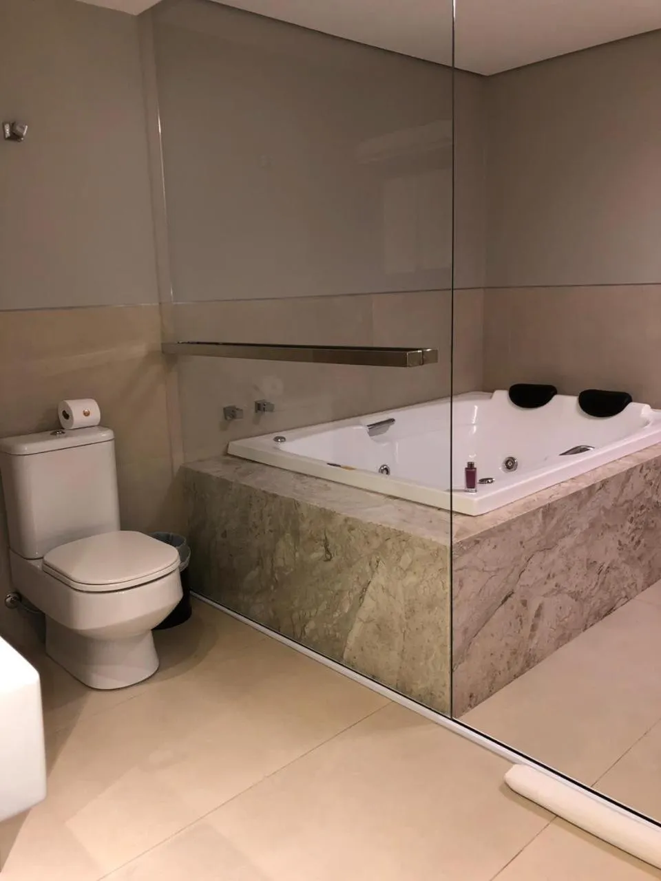 Bath in Dubai Suites