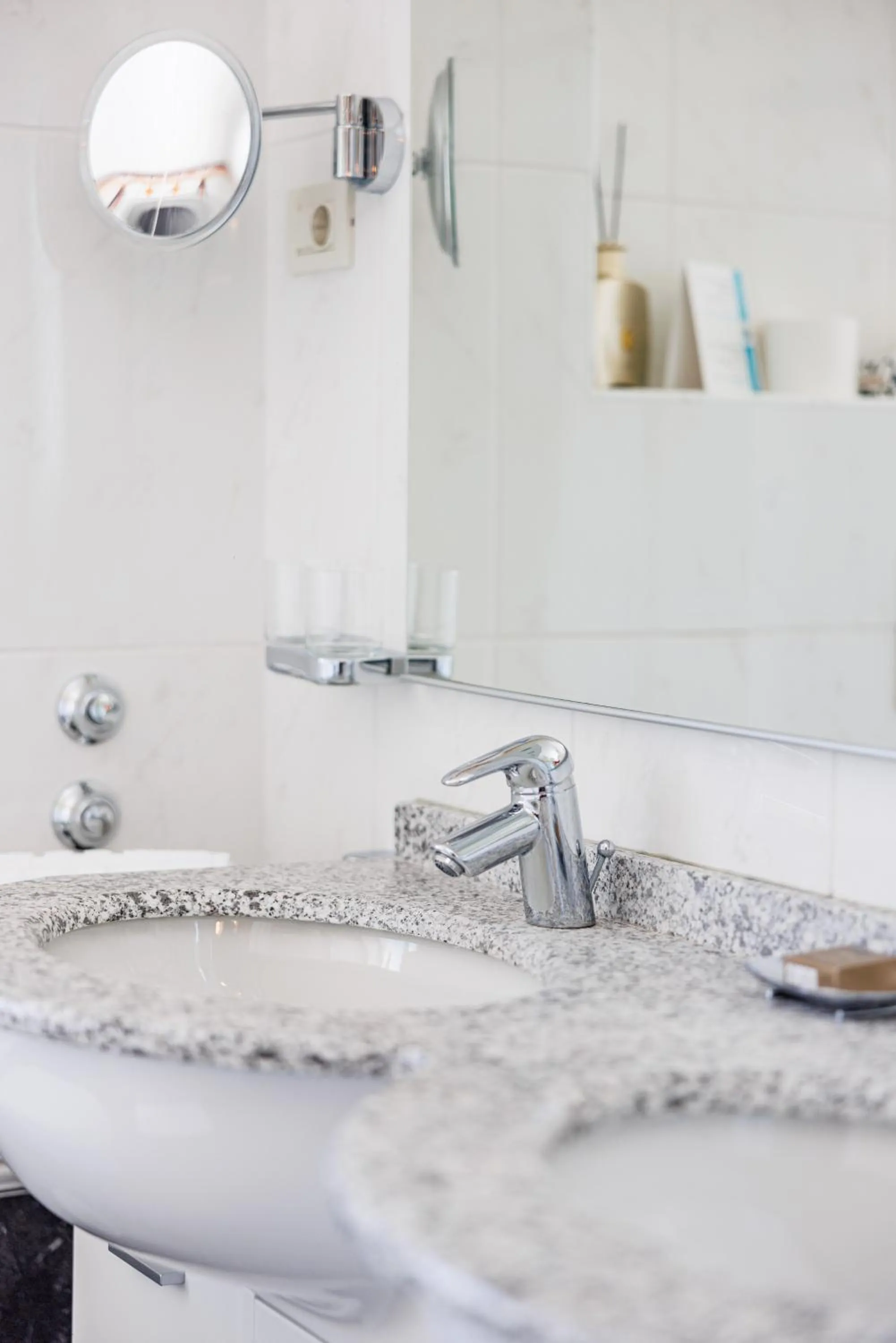 Bathroom in Hotel Savoy