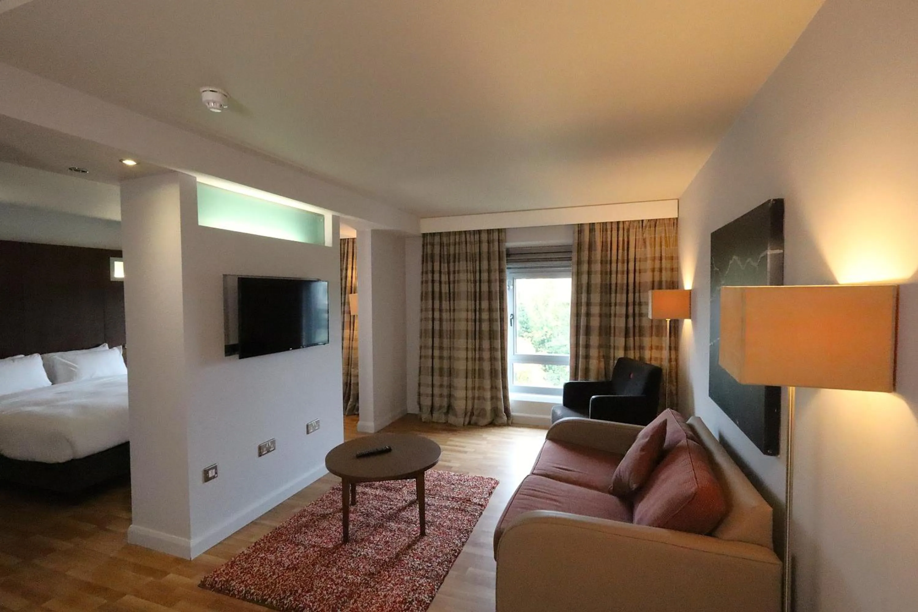 VIP, Bed in Park Inn by Radisson Birmingham Walsall