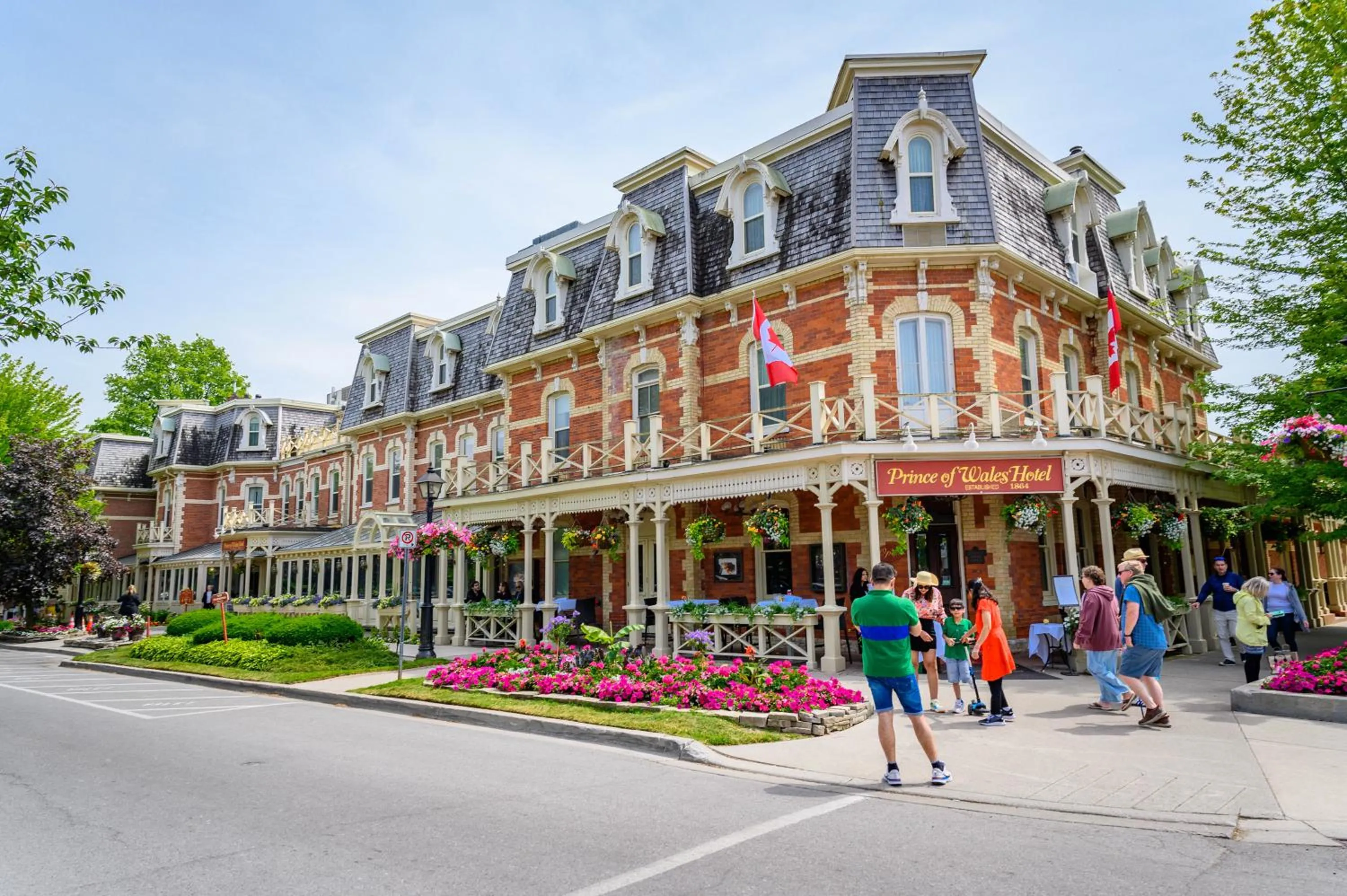 Shopping Area in The Old Bank House