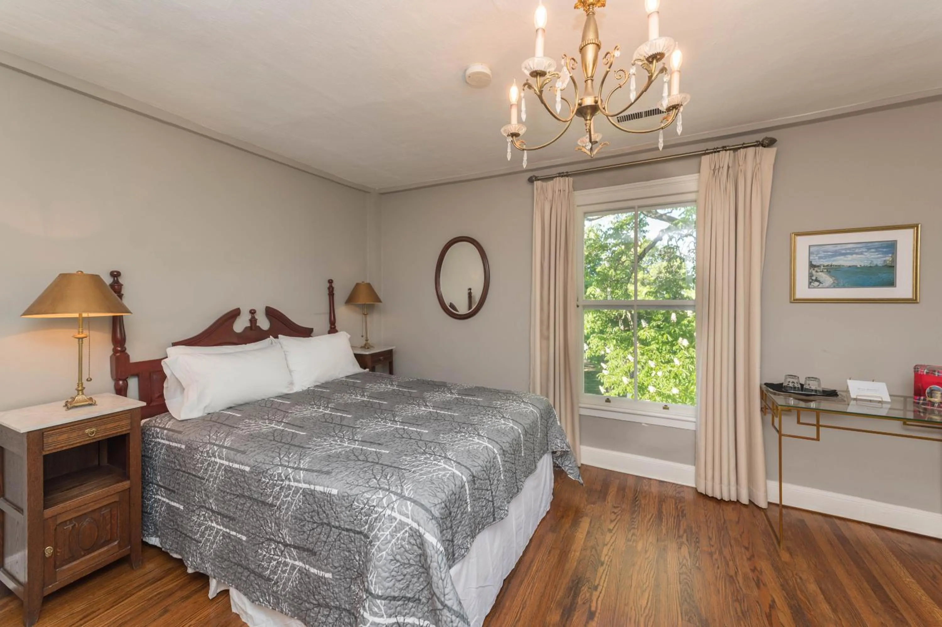 Bathroom, Bed in The Old Bank House