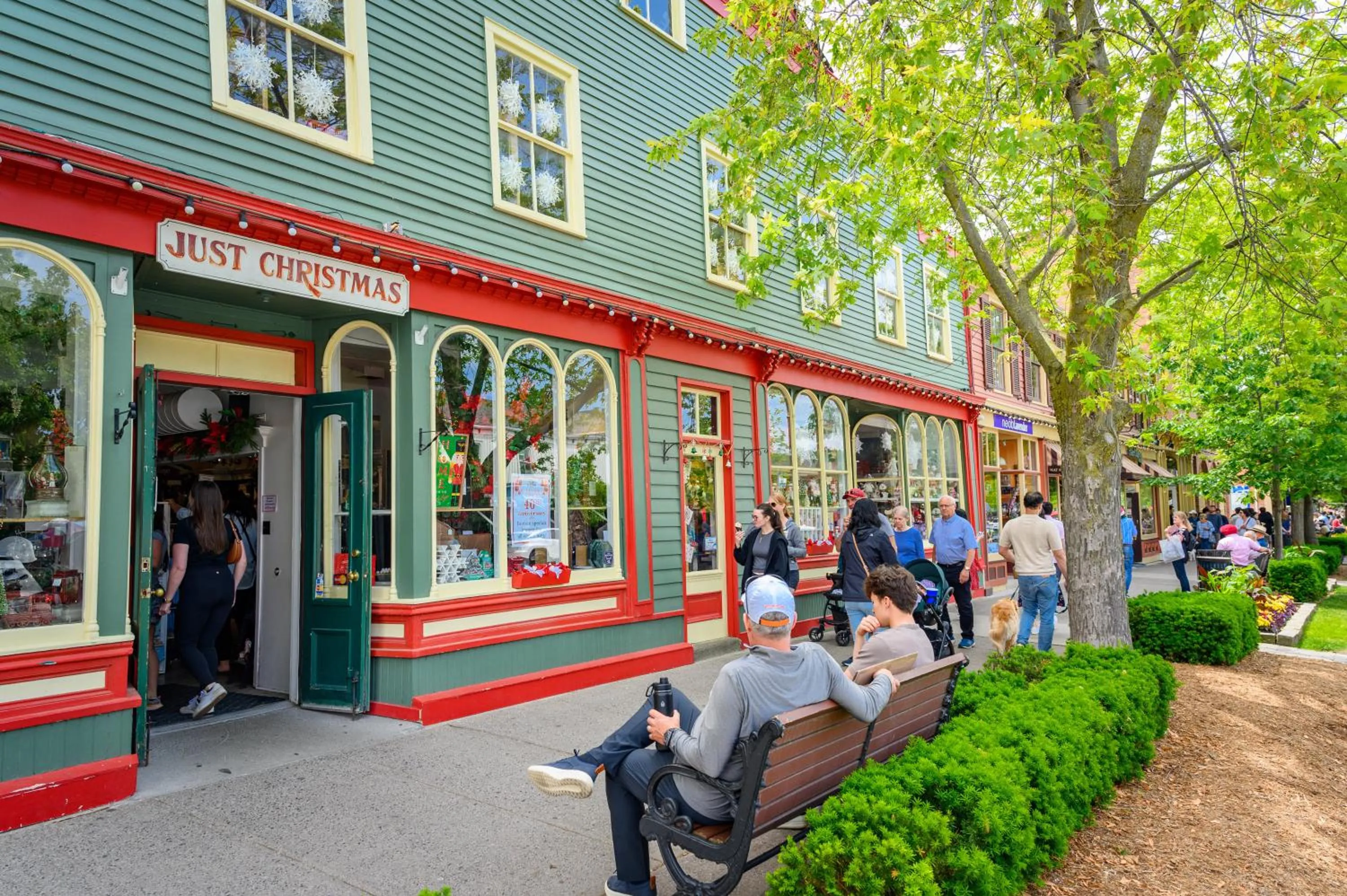 Shopping Area in The Old Bank House