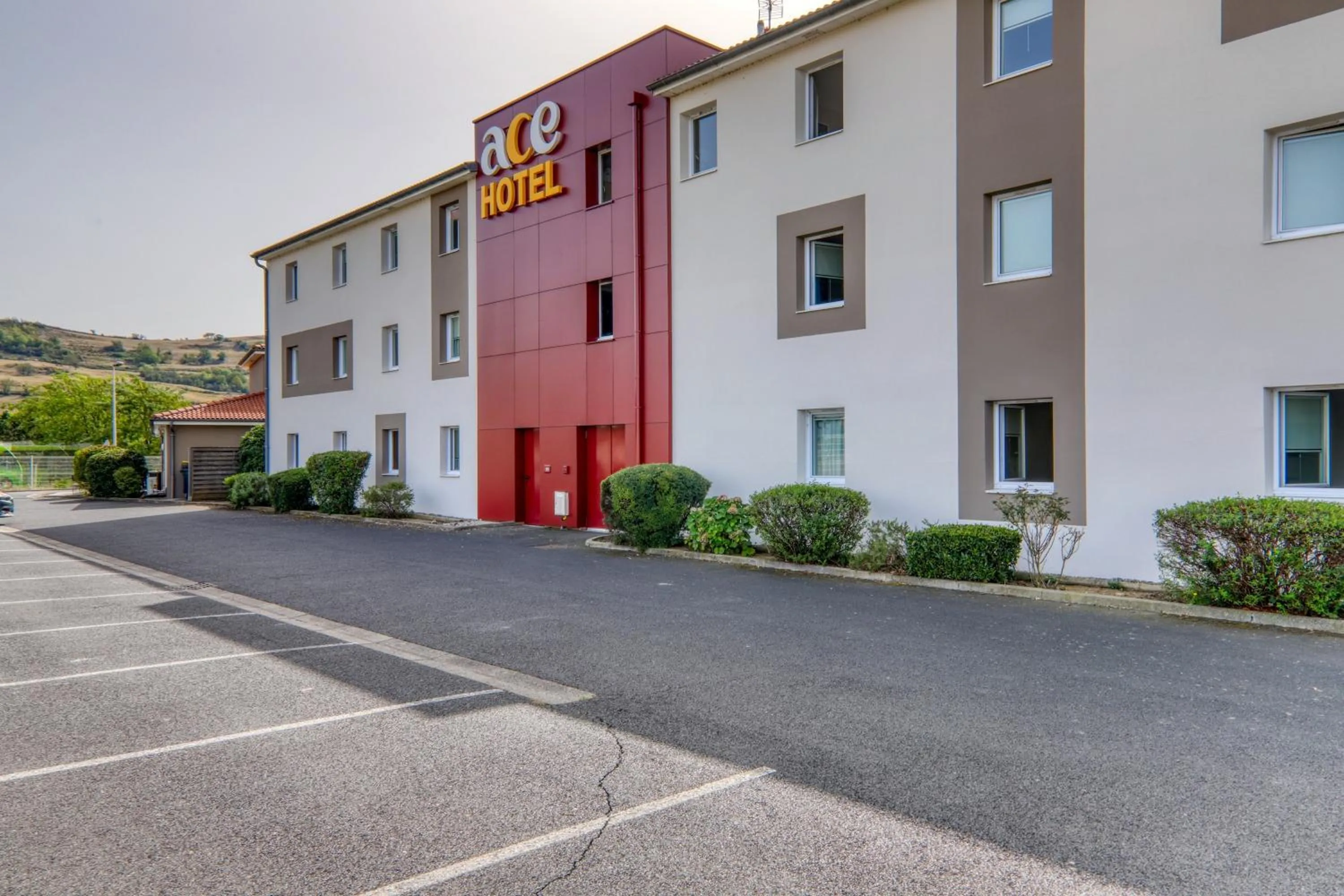 Property building in Ace Hotel Issoire