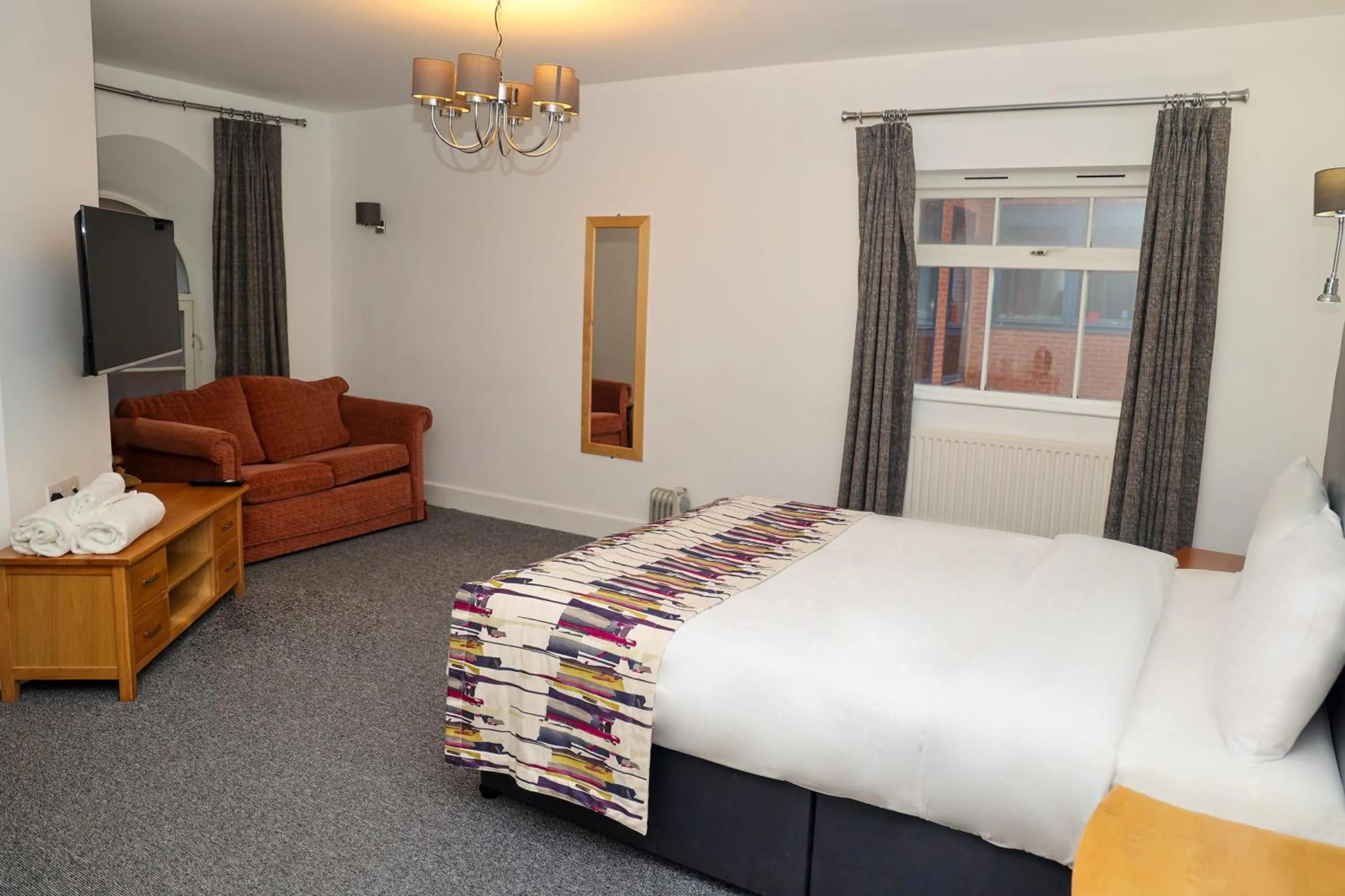 Bedroom, Bed in Hotel 1843 Reading